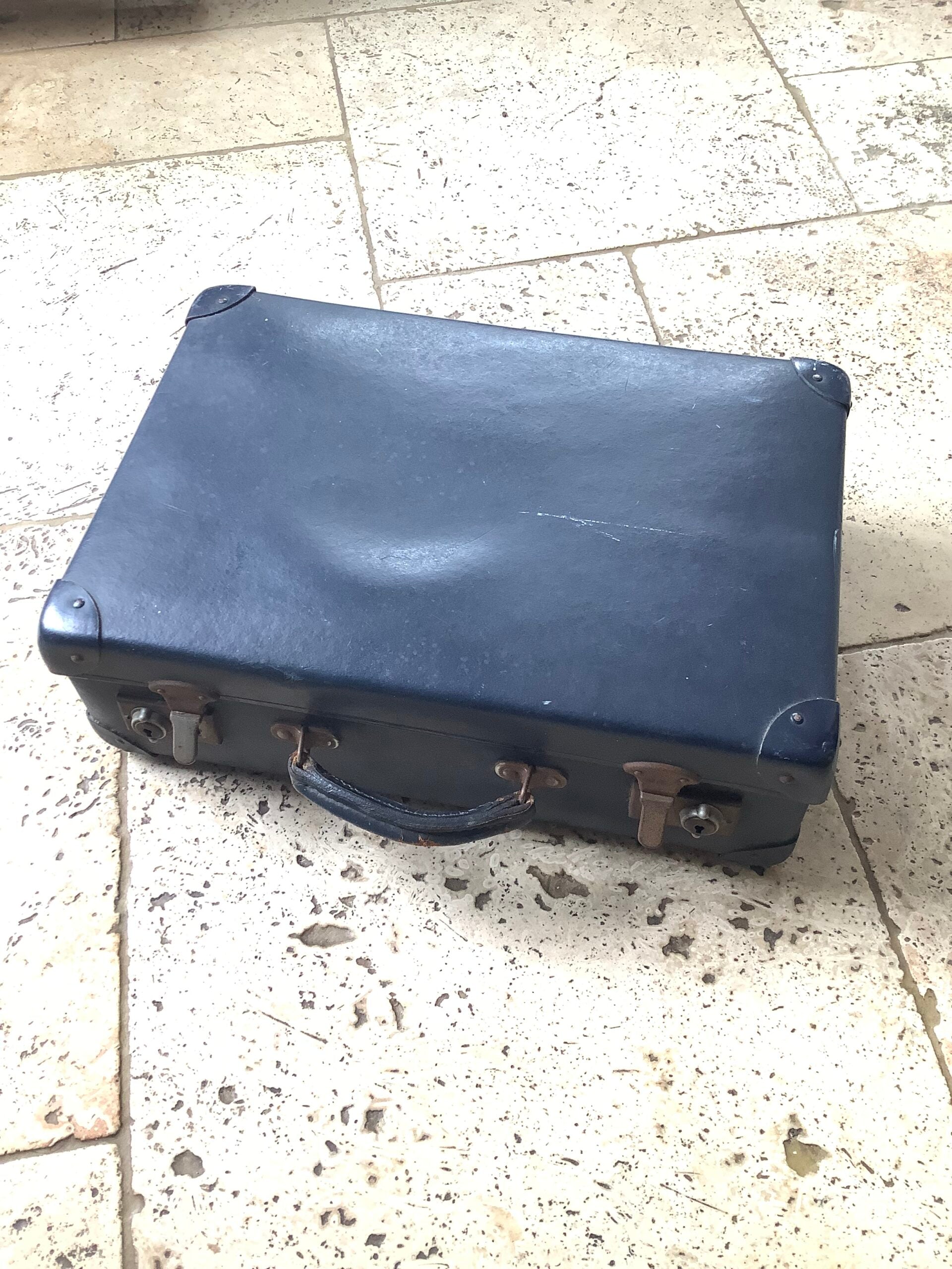 Rare Vintage Globetrotter Made in England luggage Carrier