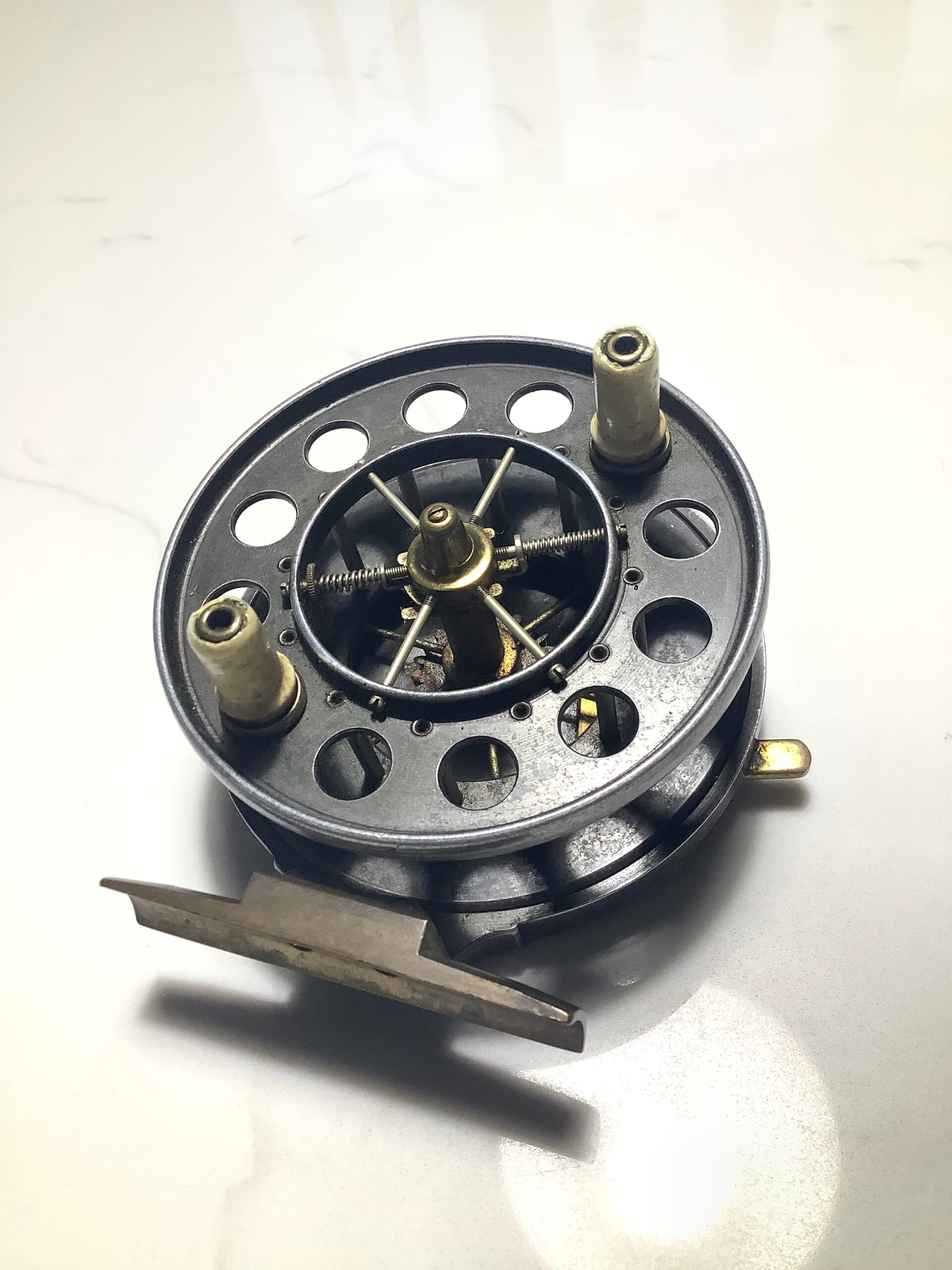 Scarce 3 1/2” 1936 Lever Check ALLCOCK AERIAL Centrepin