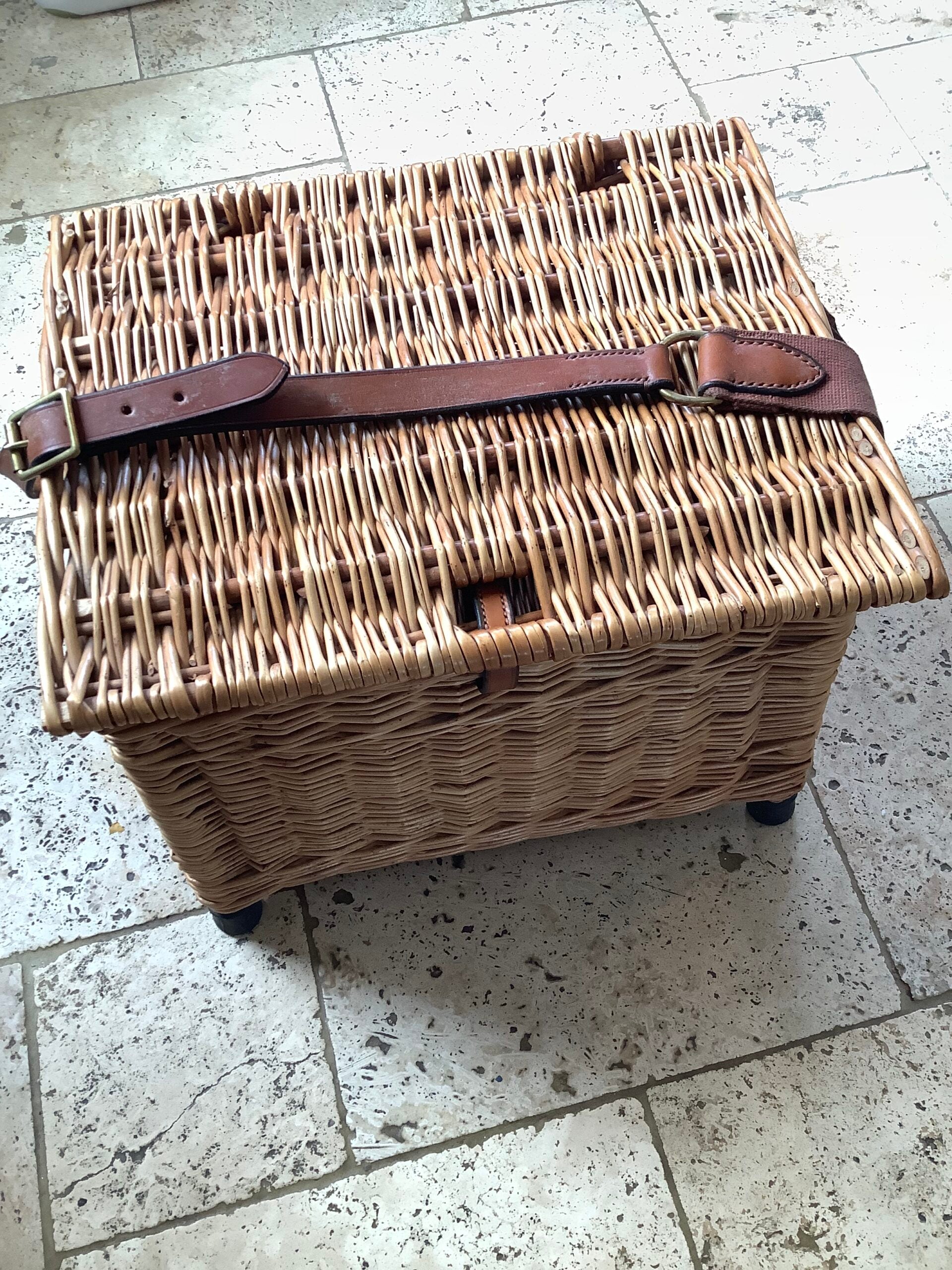 The Norfolk Basket Company Willow Fishing Stool