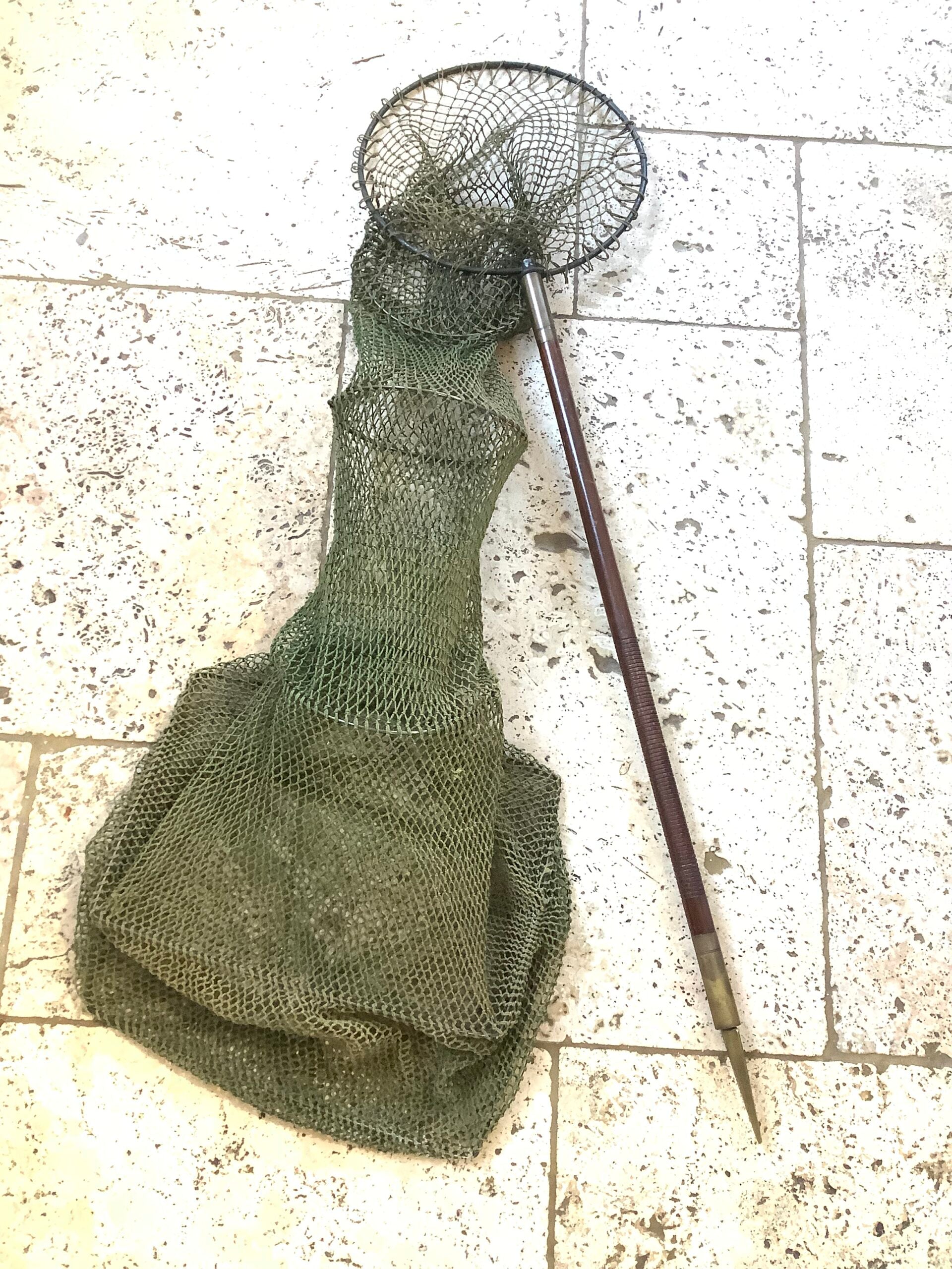 Rare Antique Thames Roach Pole Fisherman’s Bank Stick keep net.