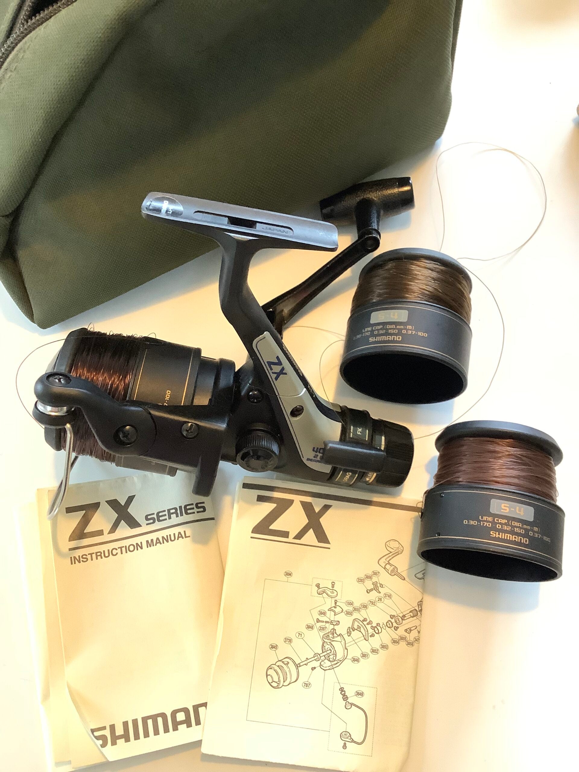 Shimano ZX 4010 Reel 2 spare spools