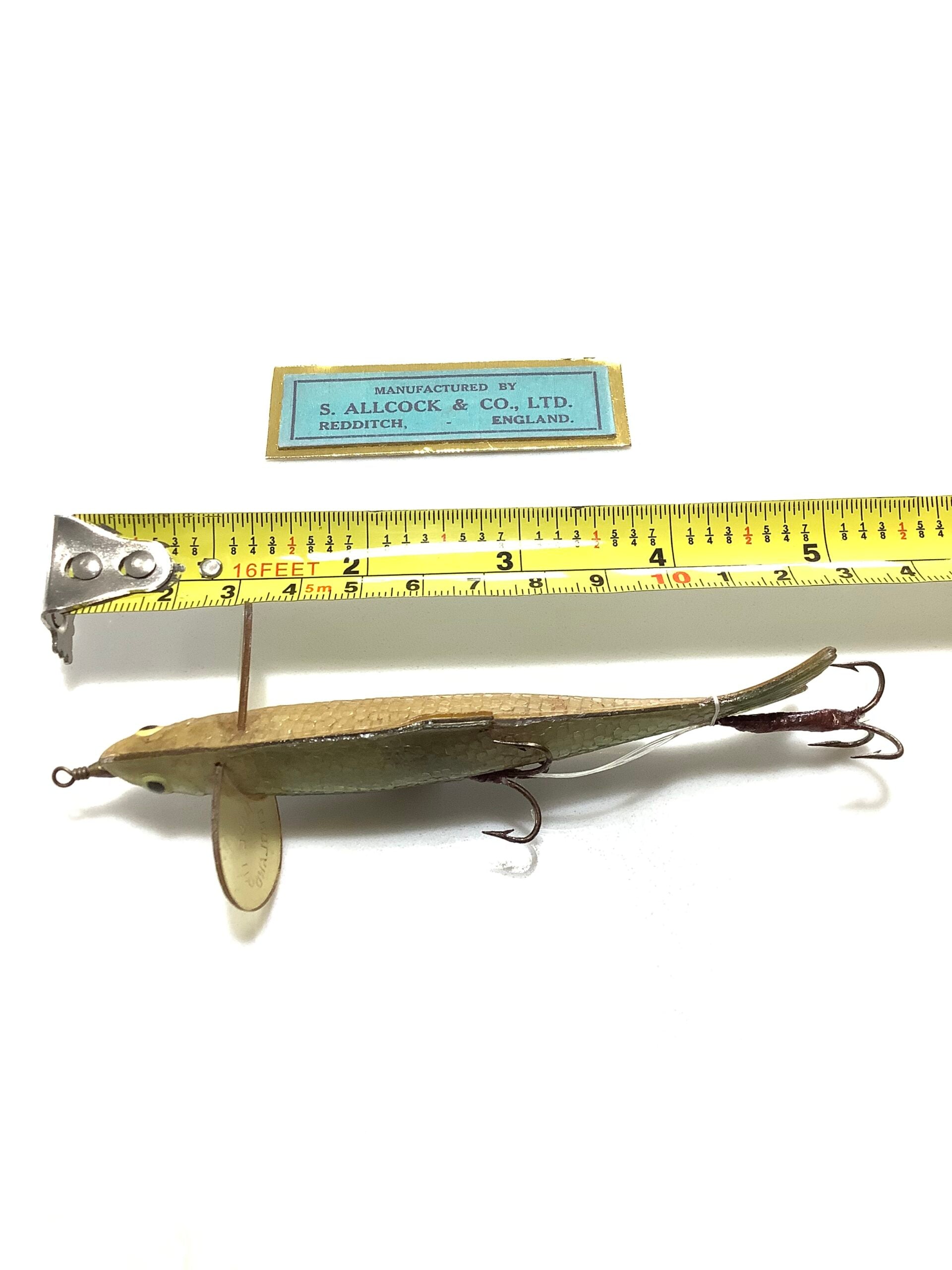 Largest size Vintage ALLCOCK Co DACE Lure 5”