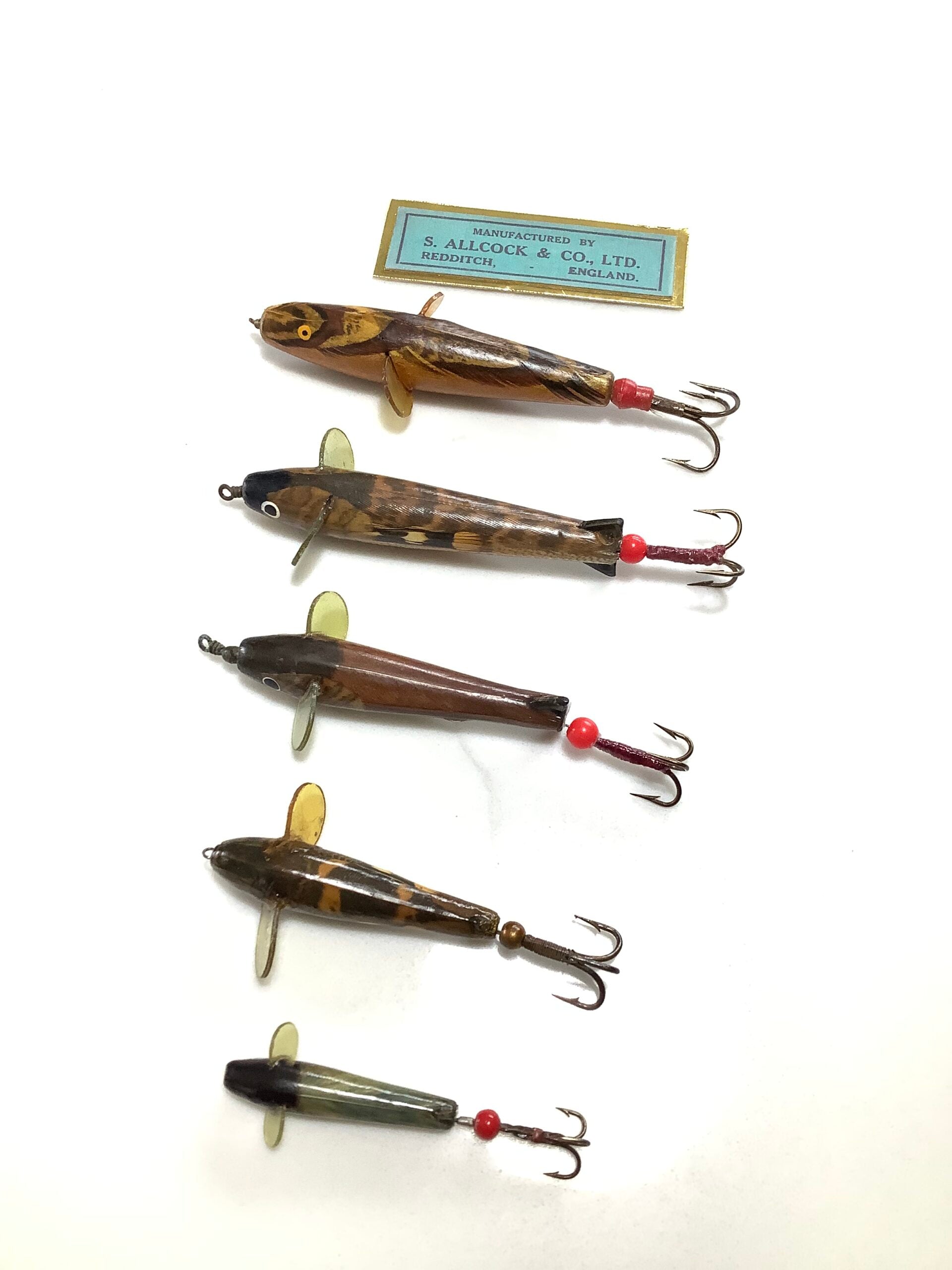 Vintage unused ALLCOCK Co “FEATHERO” MINNOWS