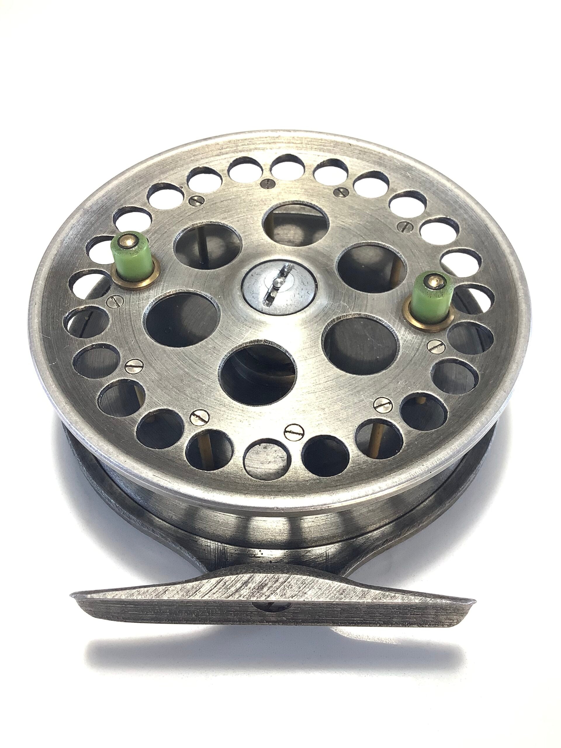 Early REYNOLDS 5” Centrepin