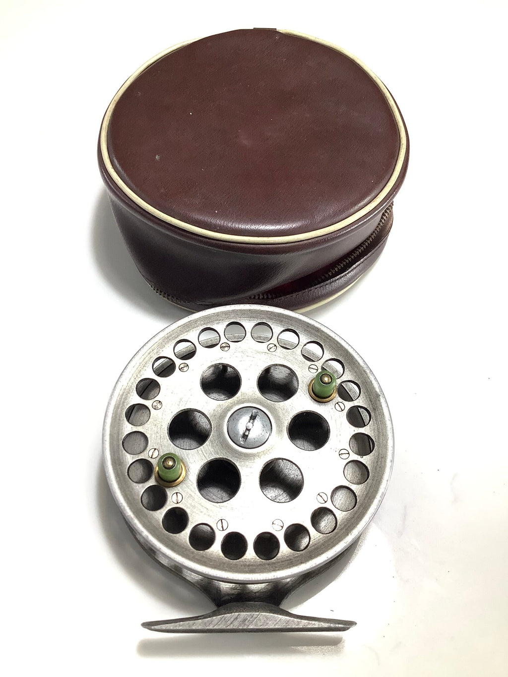 Early REYNOLDS 5” Centrepin