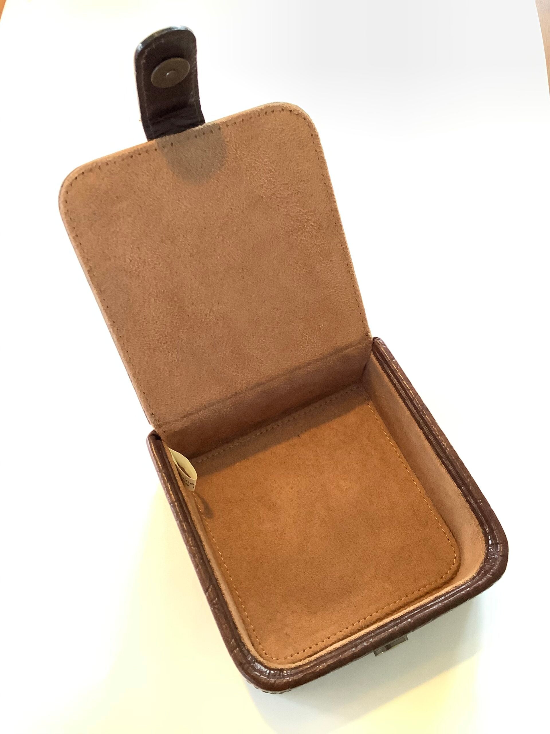 Land Rover Leather Box