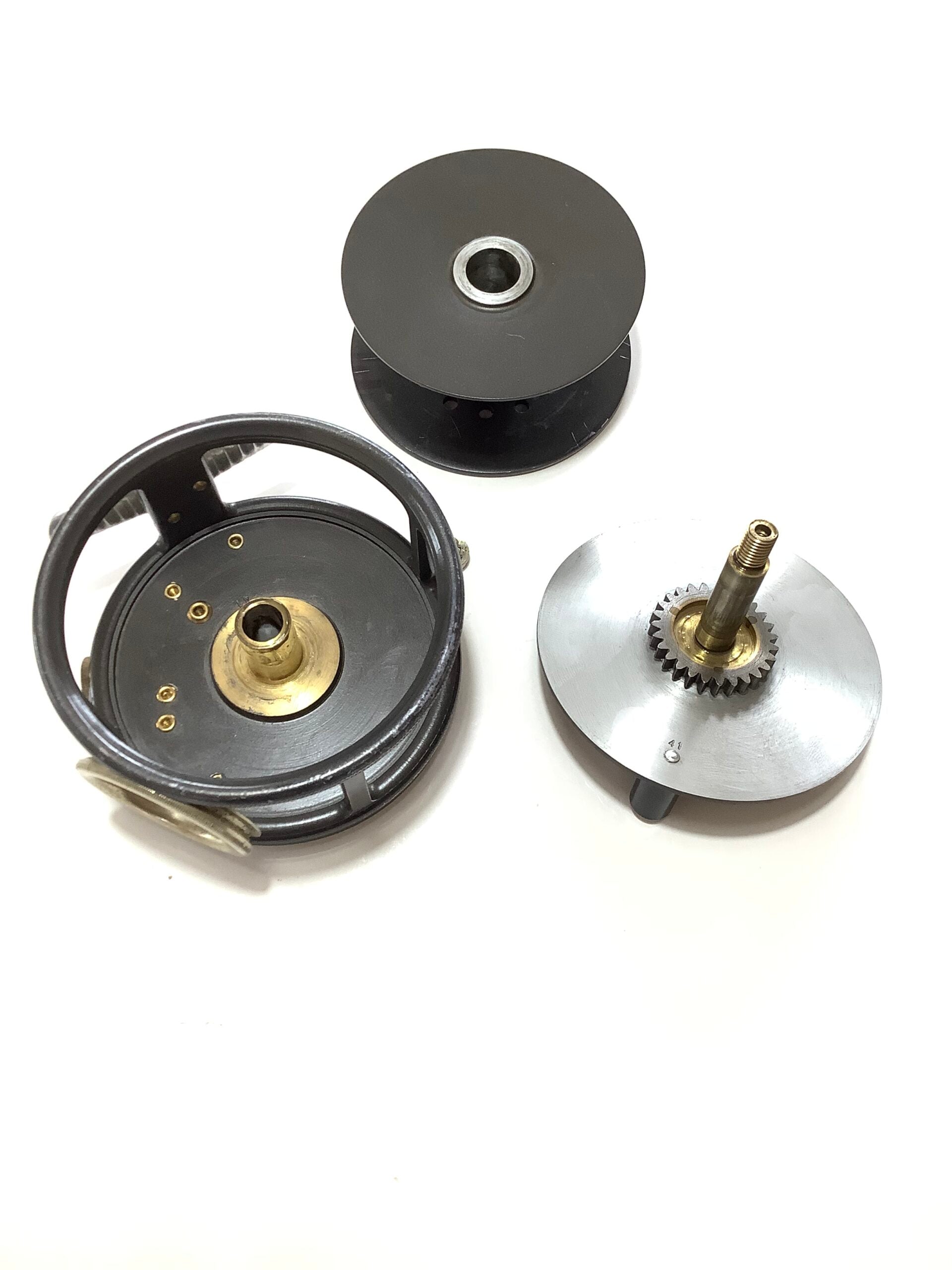 CLASSIC HARDY BROS THE PERFECT SALMON FLY REEL WITH REVOLVING LINE GUIDE