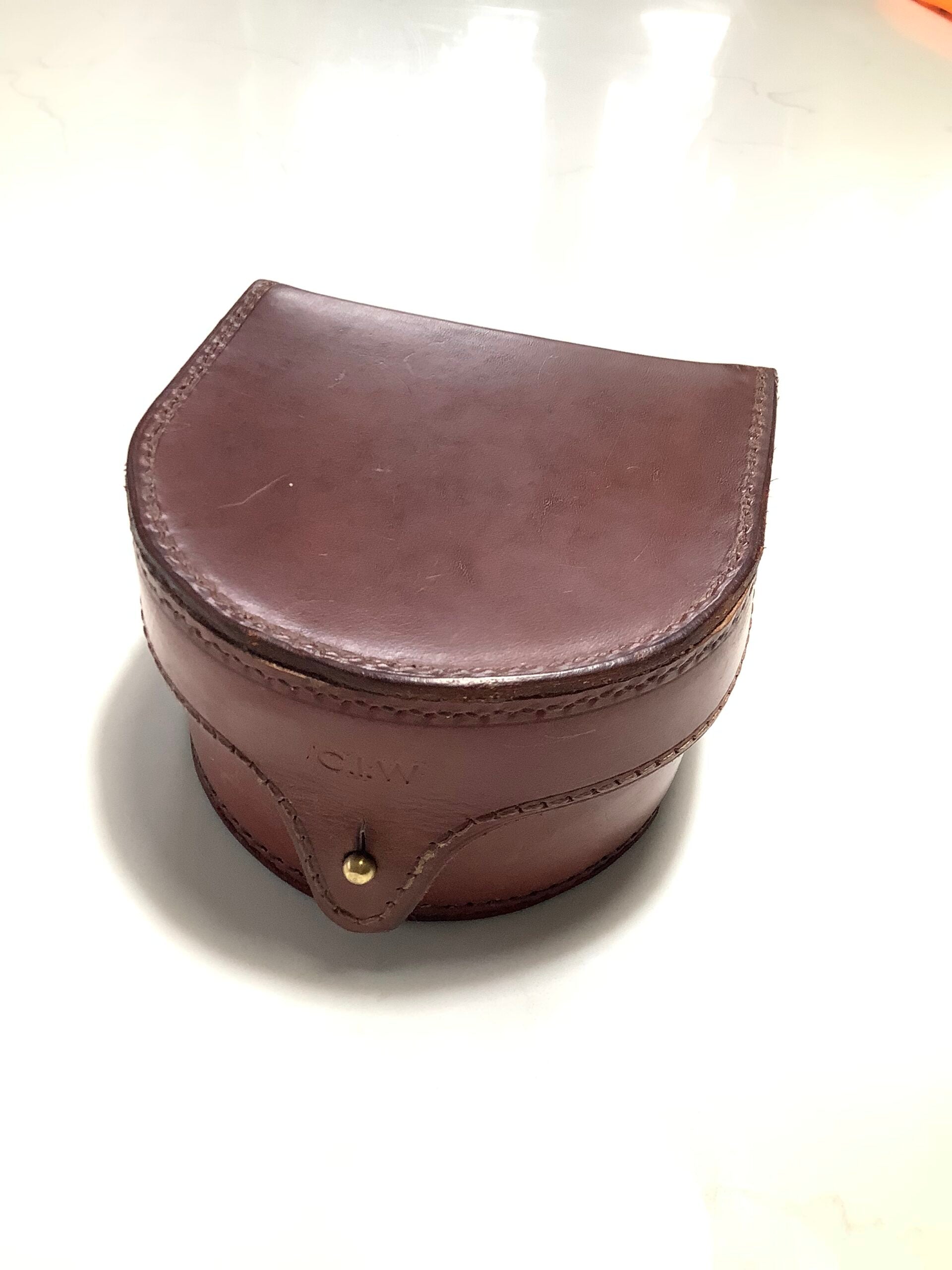 Antique leather clam shell Centrepin reel case