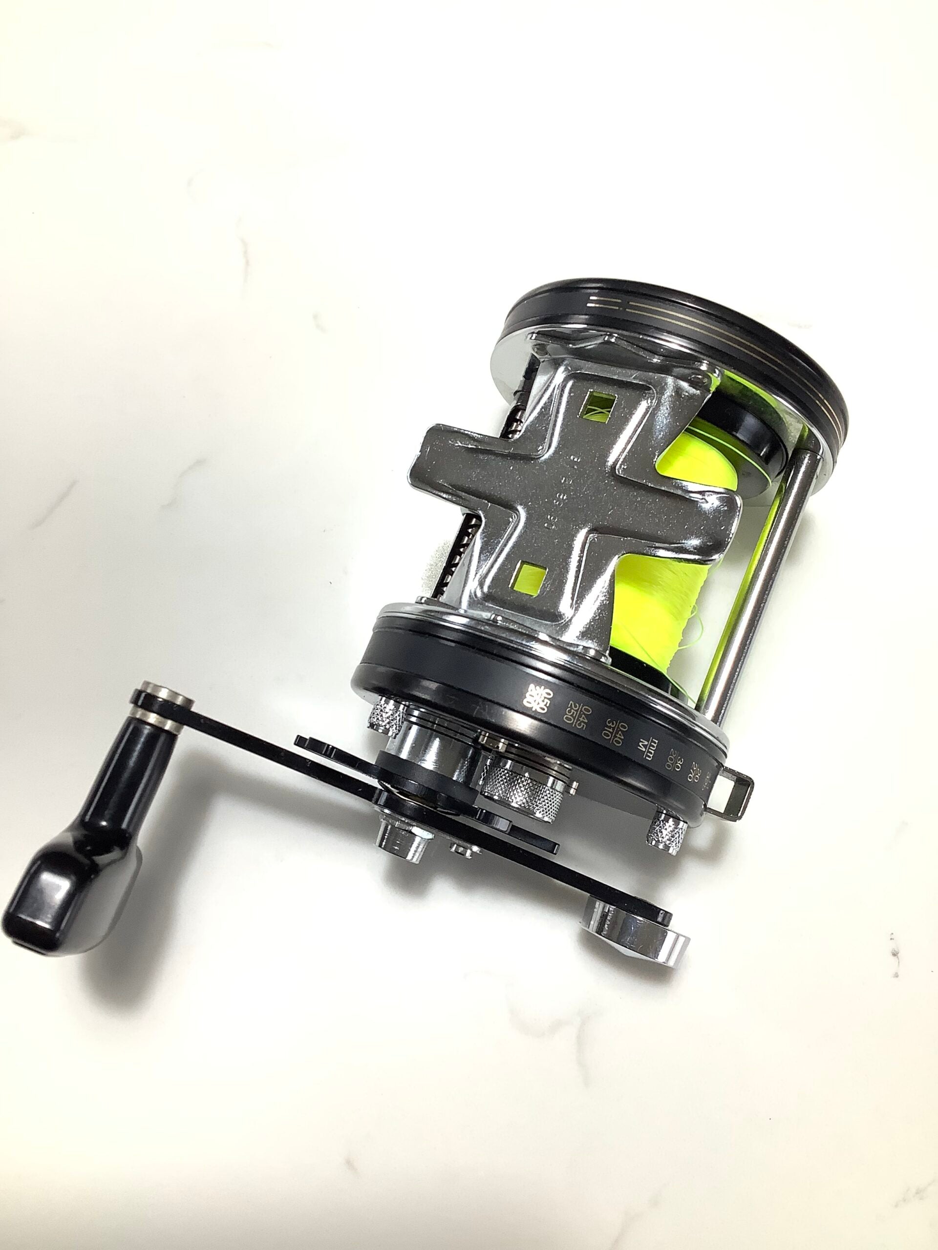 As New ABU AMBASSADEUR Big Game Series 7000c Multiplier