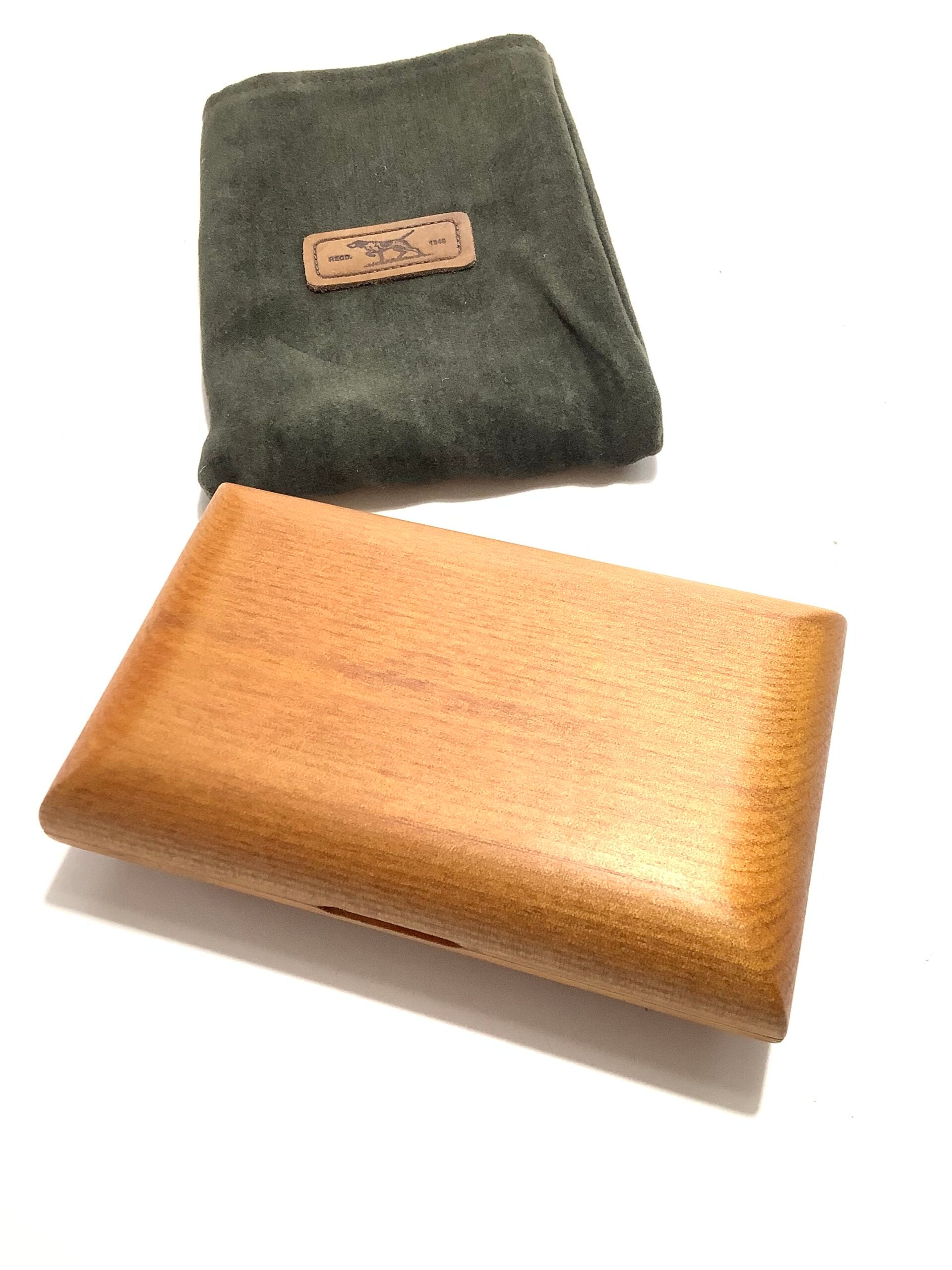 Scarce RODD GUNN FLY BOX of New Zealand with 24 dressed Salmon Flies