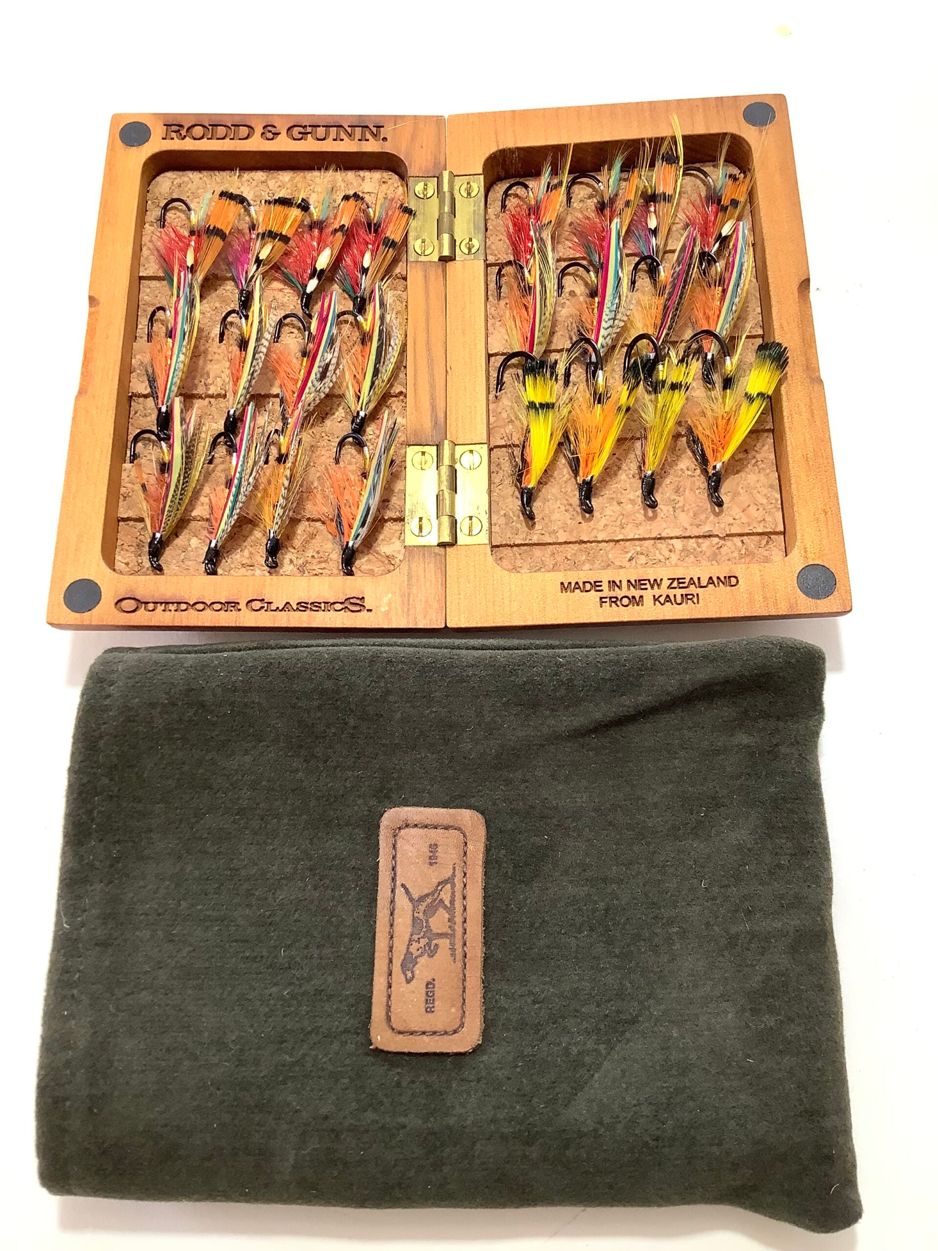 Scarce RODD GUNN FLY BOX of New Zealand with 24 dressed Salmon Flies