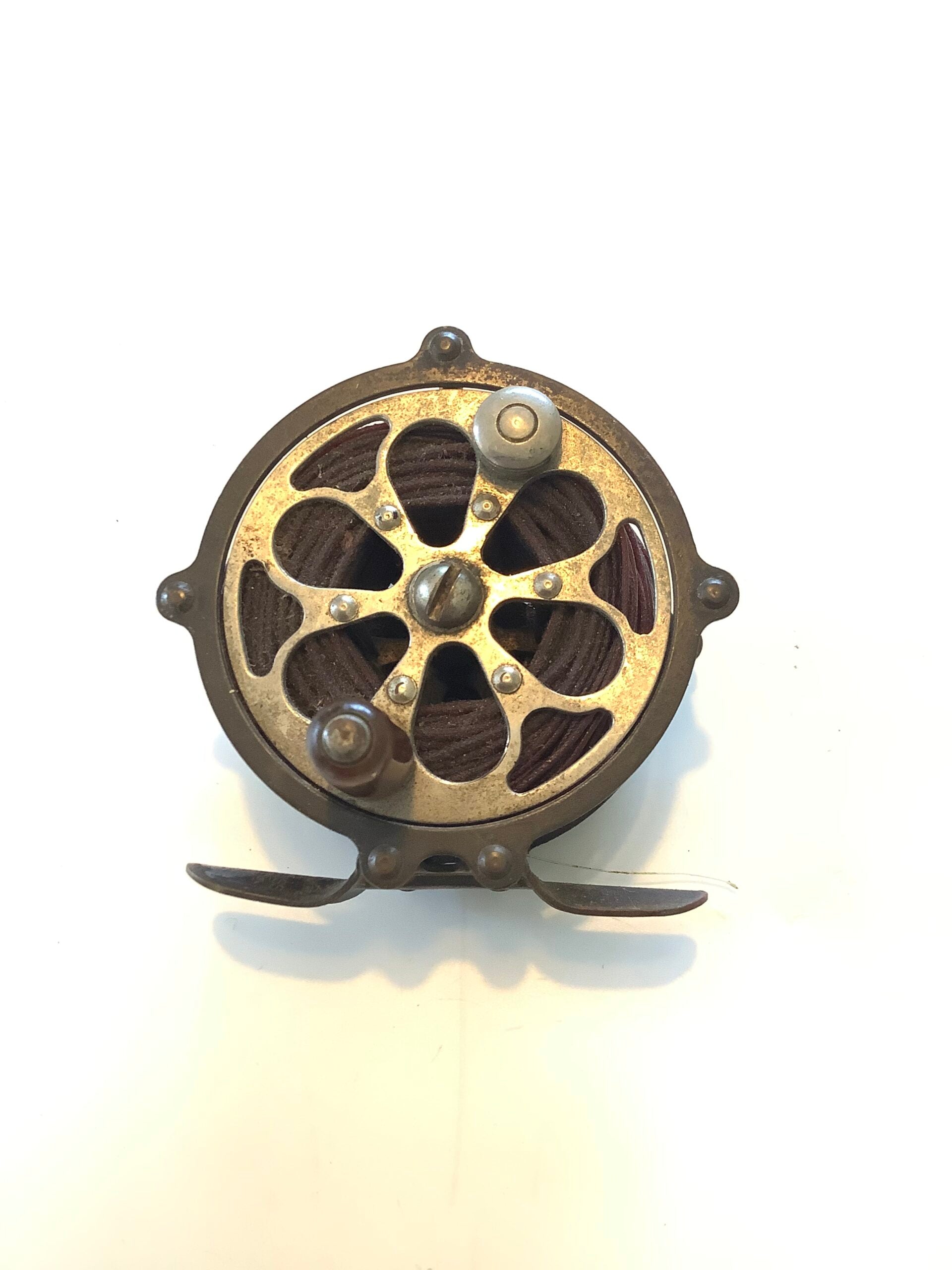 Antique American Skeleton Pfleuger raised pillar trout fly reel