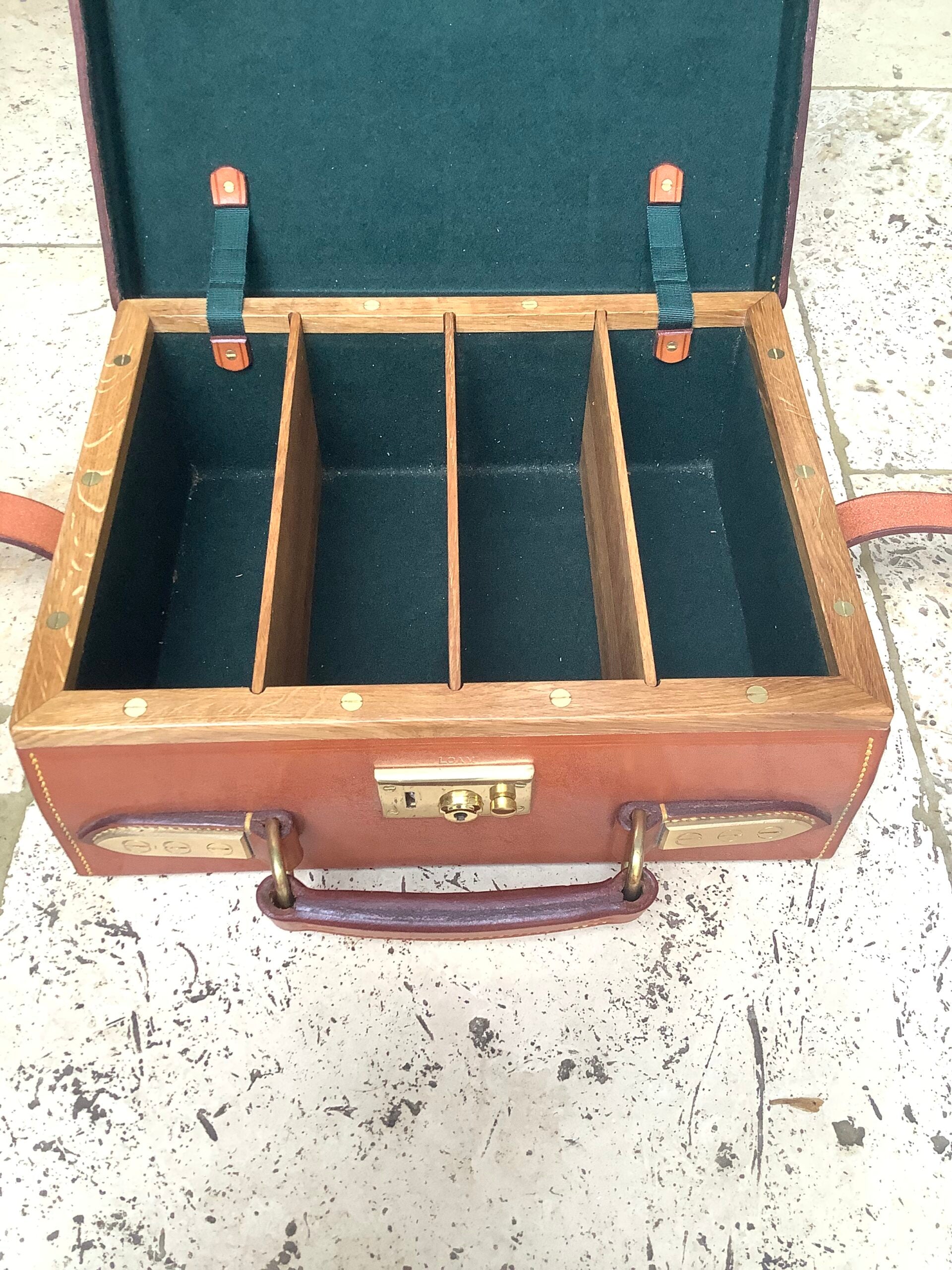 PETER LOAM HANDCRAFTED LEATHER OAK MAGAZINE/TACKLE CASE