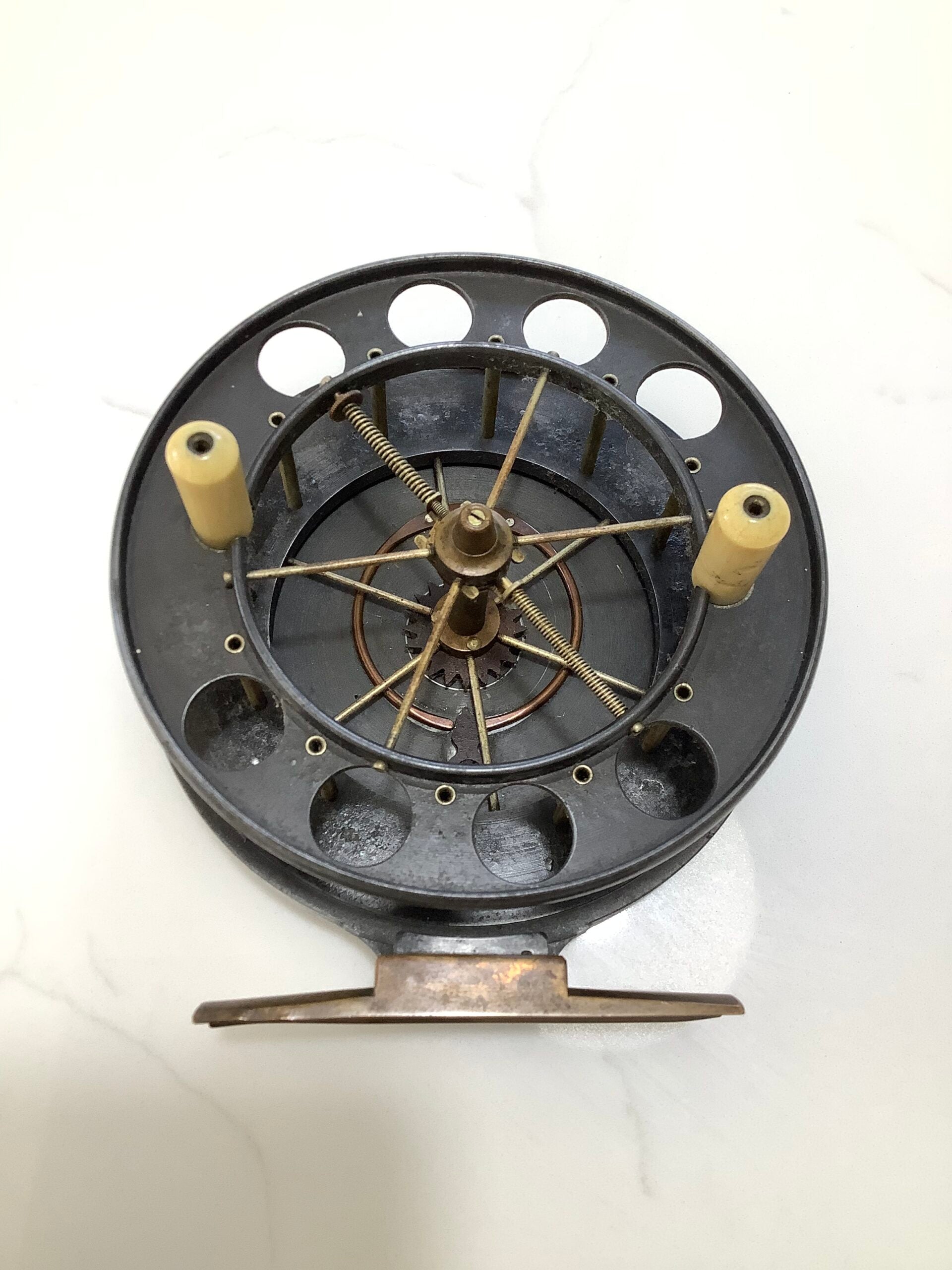 Rare Antique.G.LITTLE of LONDON  Allcocks Aerial Centrepin