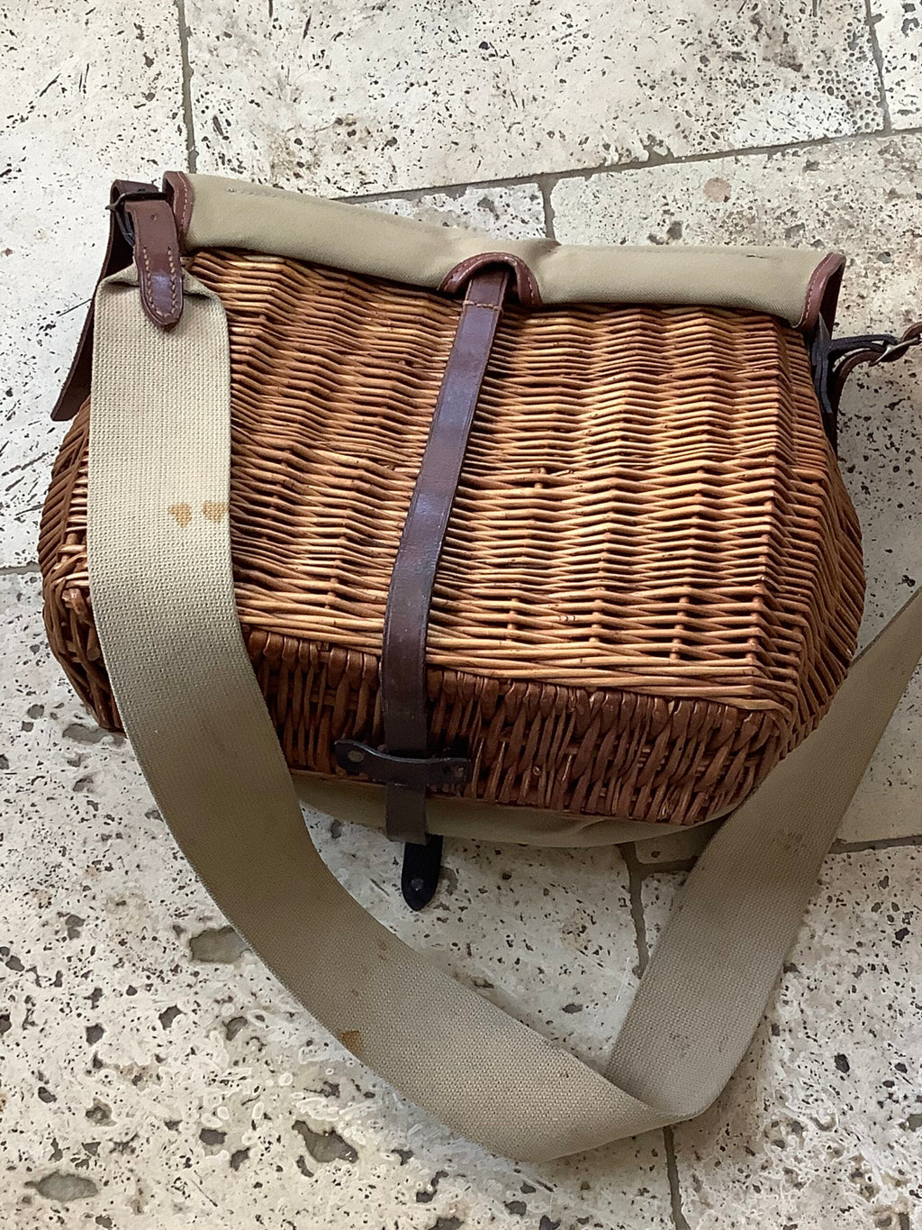 BRADY Conway Fisherman’s CREEL/BAG