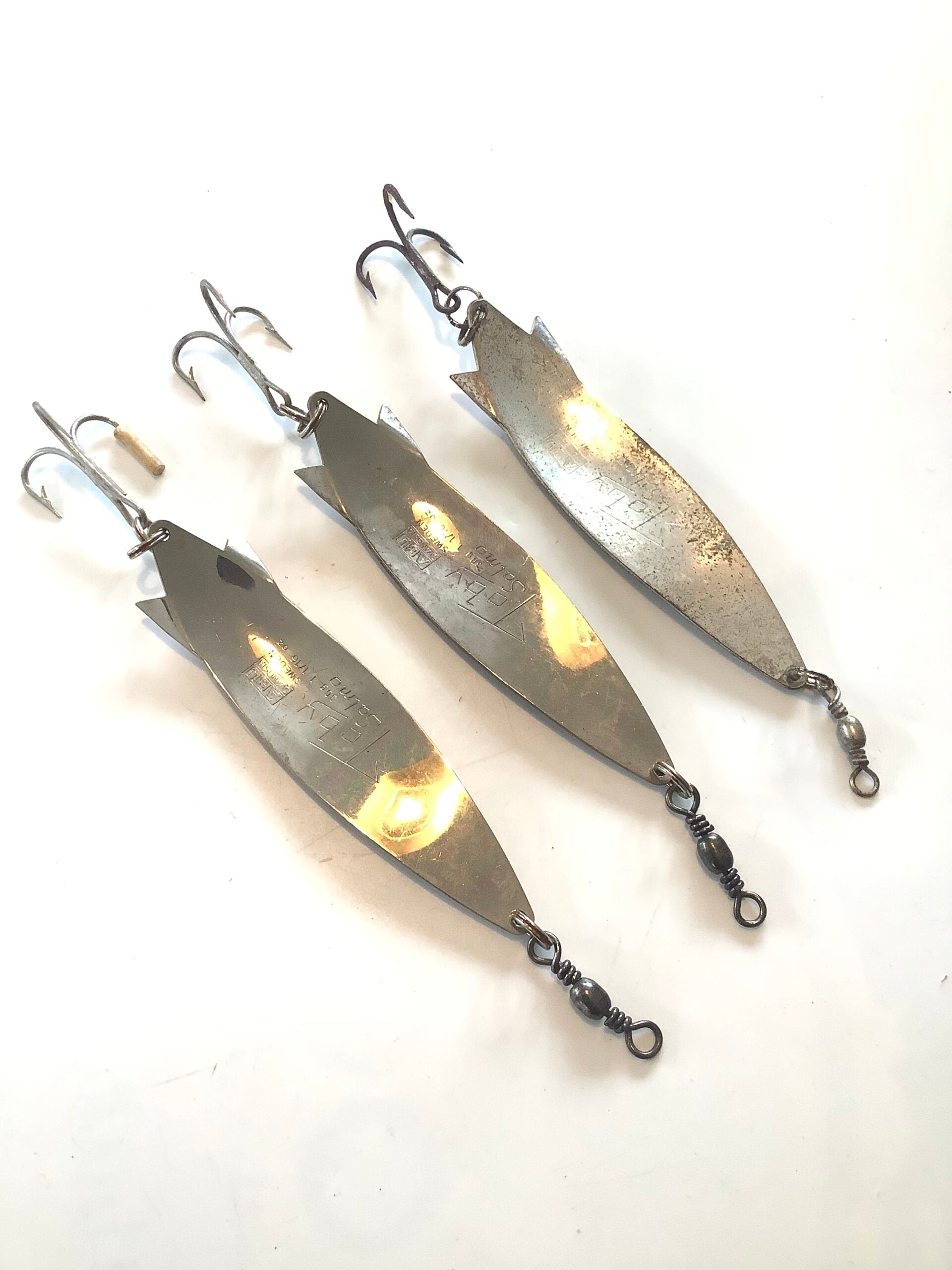 Abu of Sweden Largest Salmon 30g Toby Lures x 3