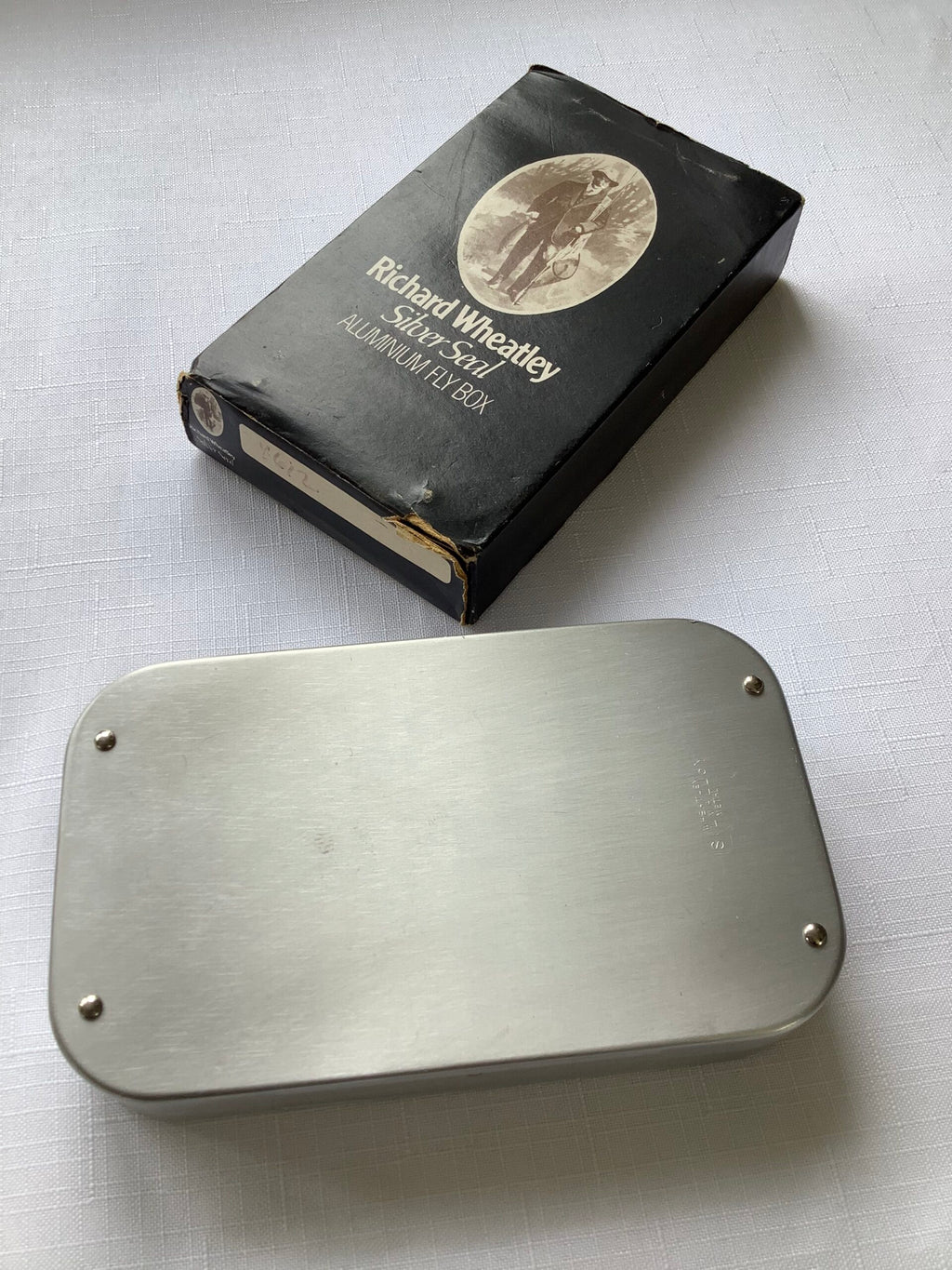 Richard Wheatley Silver Seal 168 Clip Fly Box