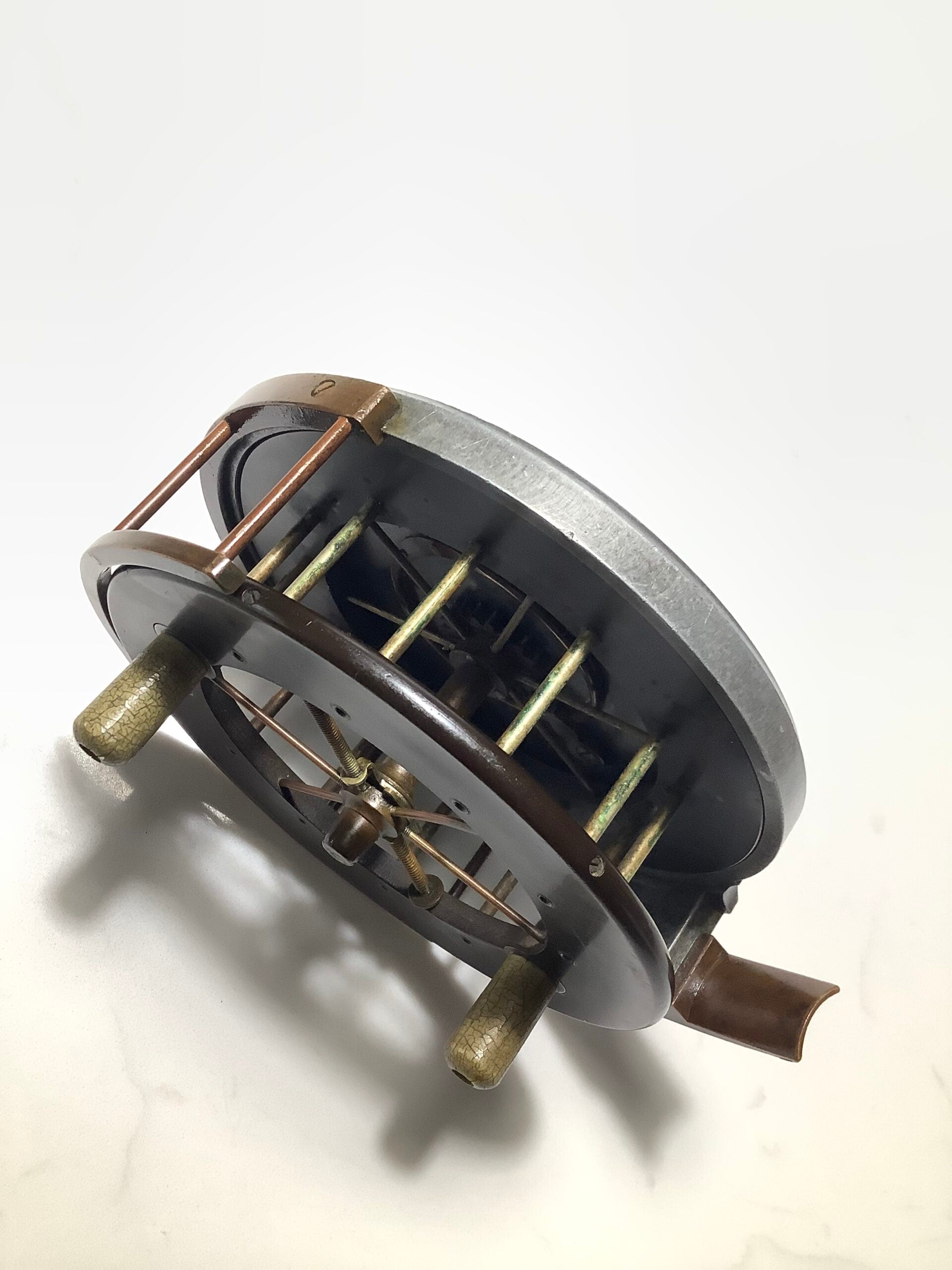 Antique ALLCOCK Co Unventilated Aerial 4 1/2” Centrepin circa 1912-1925