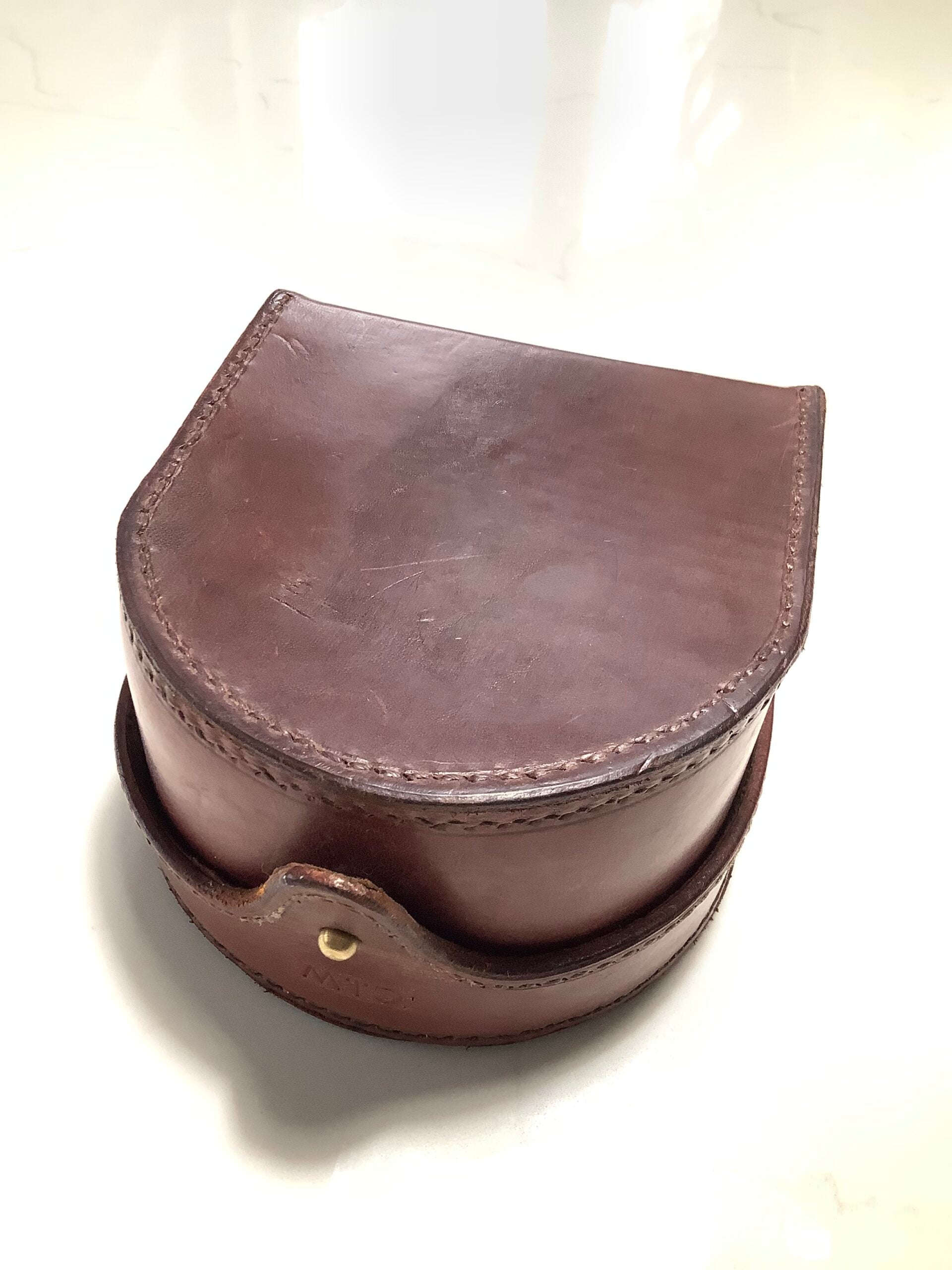 Antique leather clam shell Centrepin reel case
