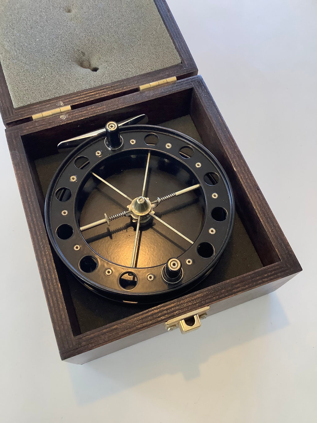 Fred Crouch Match Aerial Centre Pin with Presentation Box