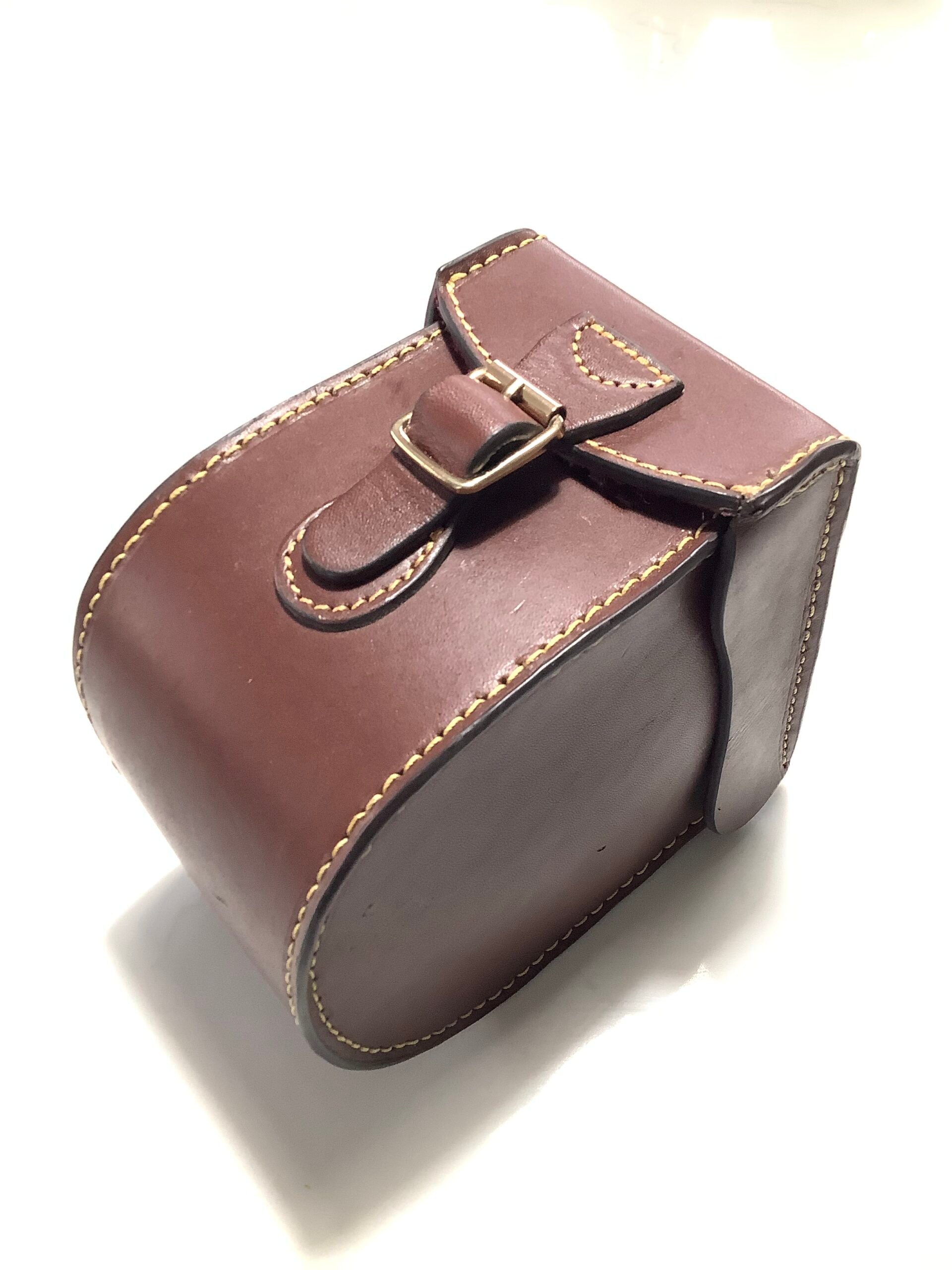GARRY MILLS “ MILLSTREAM “ Centrepin with Block Leather Case