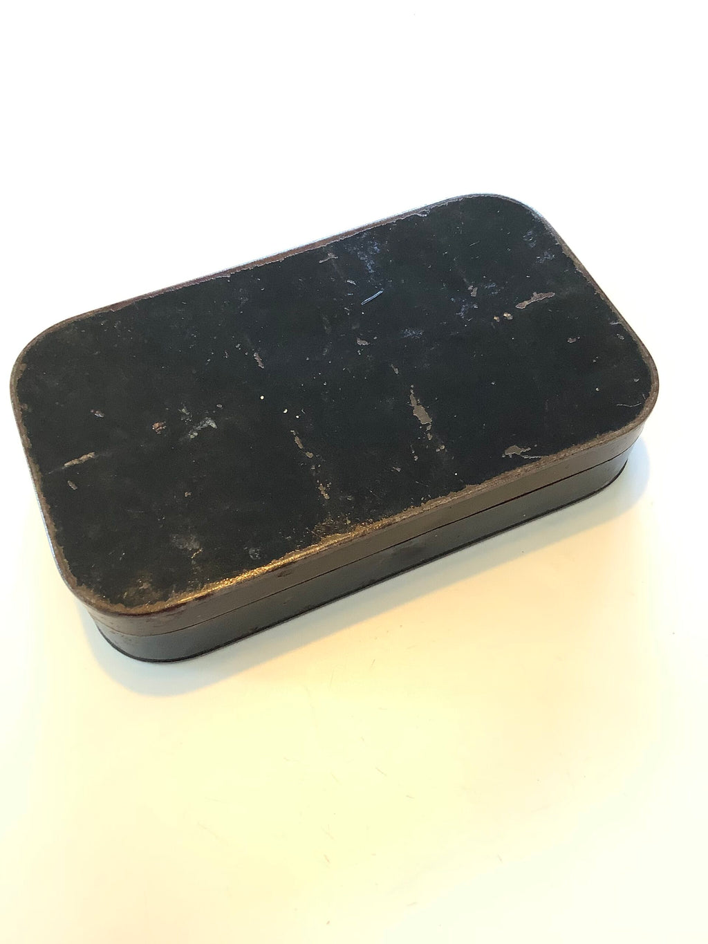 Antique Jappaned 20 compartment Dry Fly Box