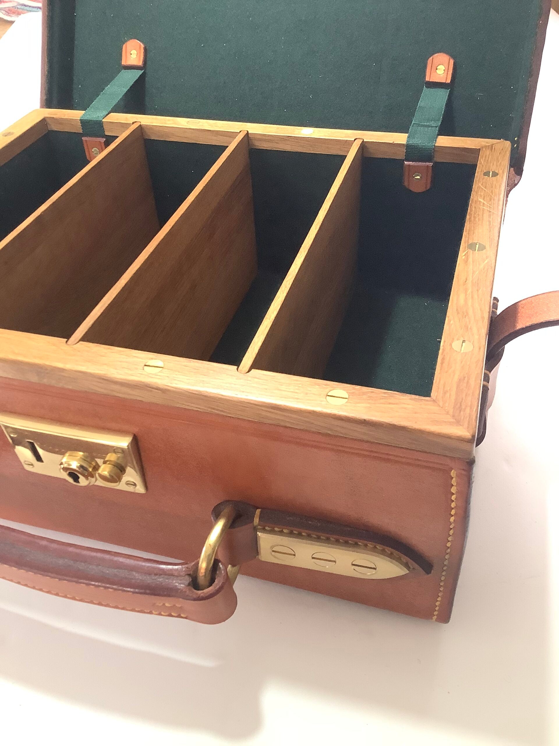 PETER LOAM HANDCRAFTED LEATHER OAK MAGAZINE/TACKLE CASE