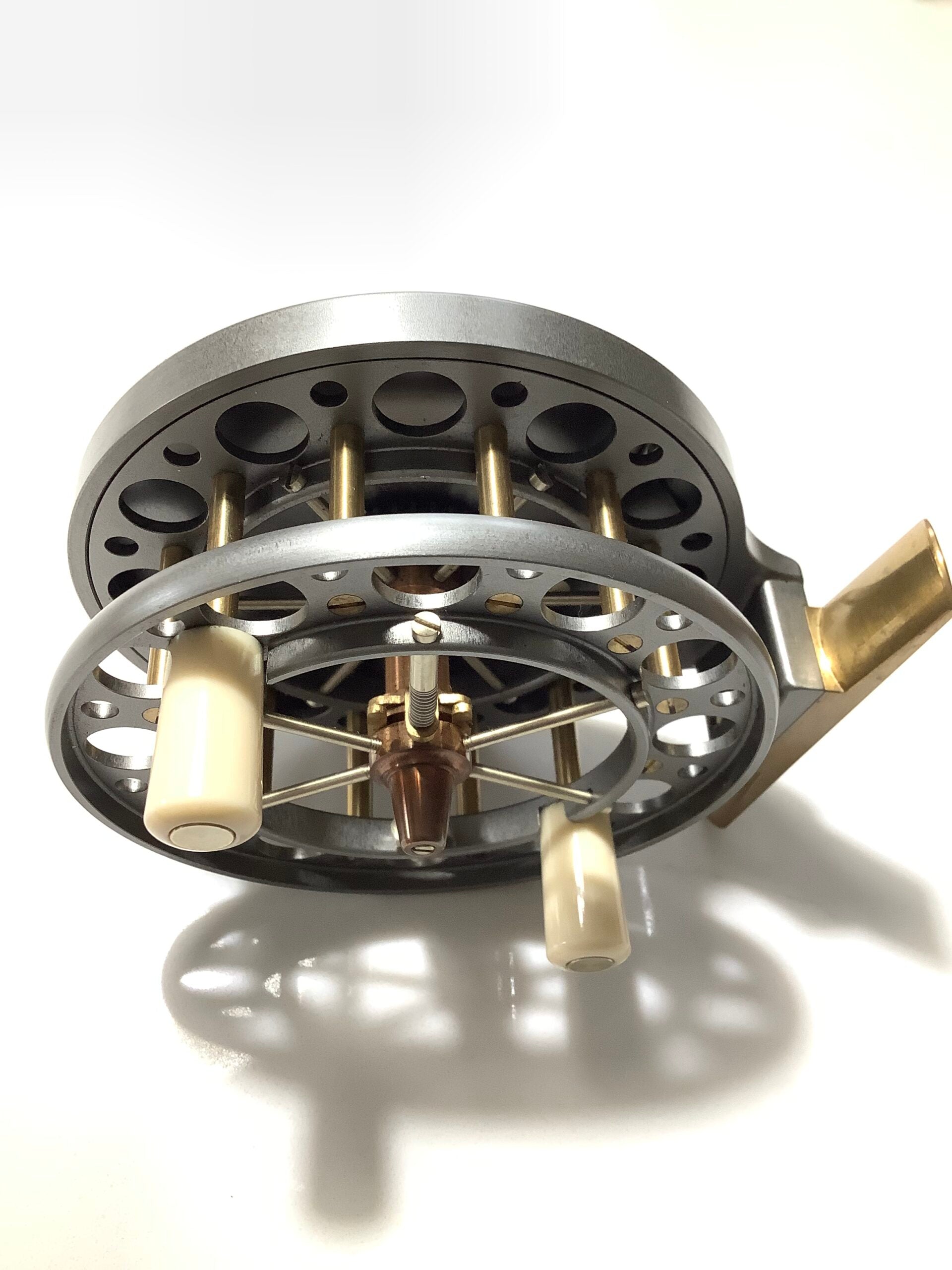 New CHRIS LYTHE Scotton Trotter Centrepin with Presentation Box