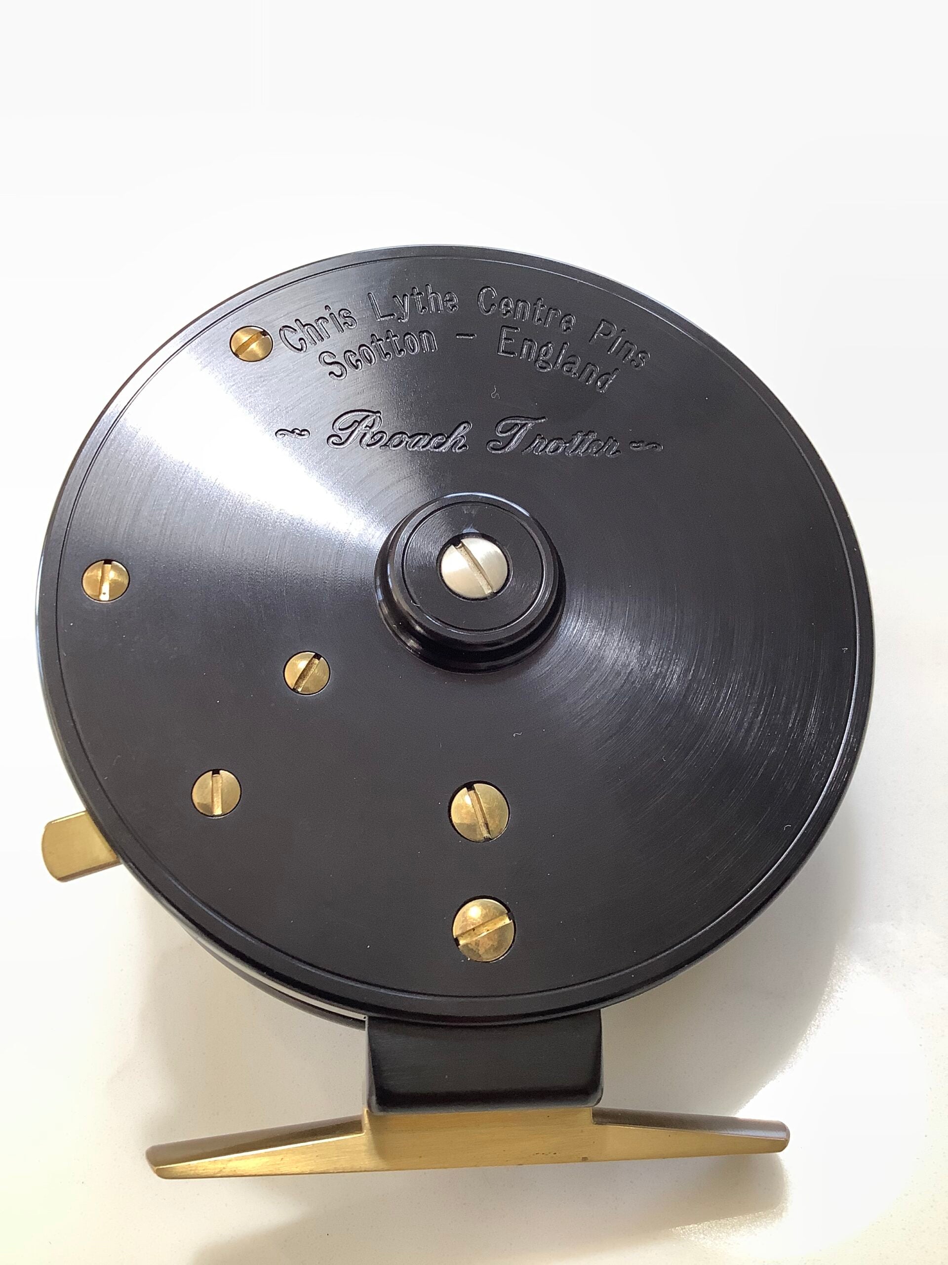 Very RARE SIZE Chris Lythe Mint unused The “ROACH TROTTER”Centrepin 3 3/4 with side check lever