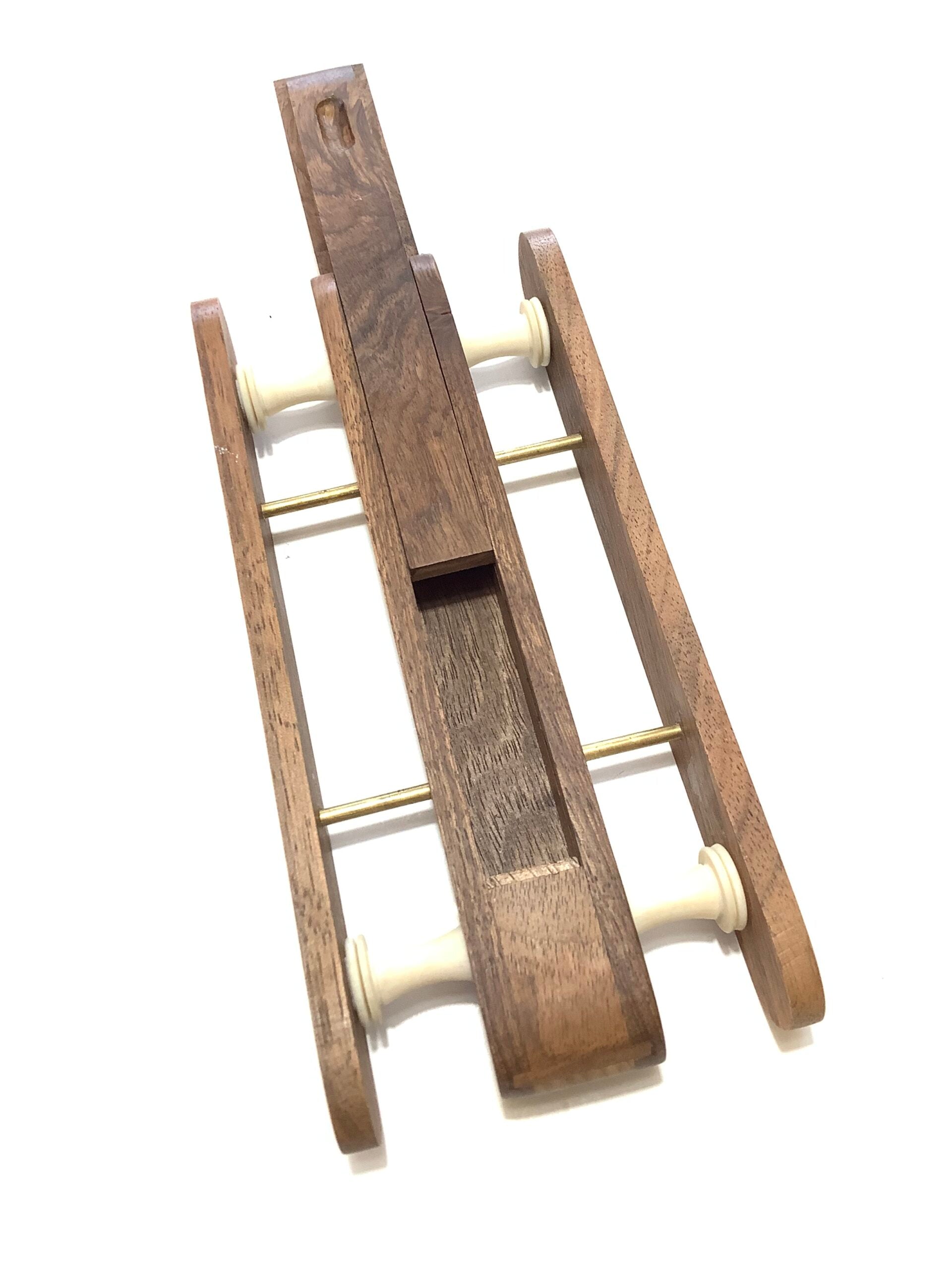 PAUL COOK WALNUT FLOAT WINDER WITH FLOATS