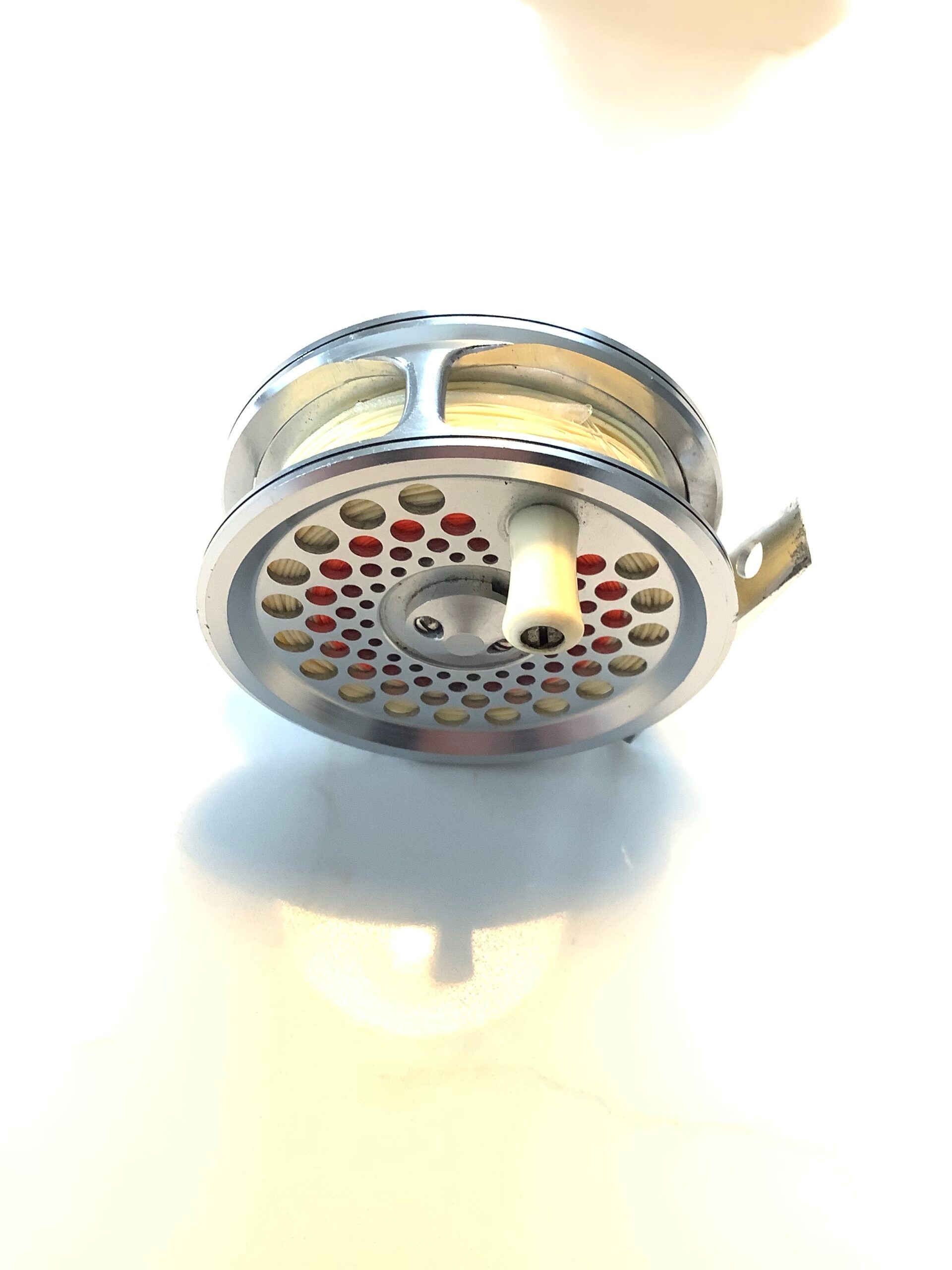 Scarce INTERNATIONAL Shakespeare 2852 Fly Reel with Cortland 444 line