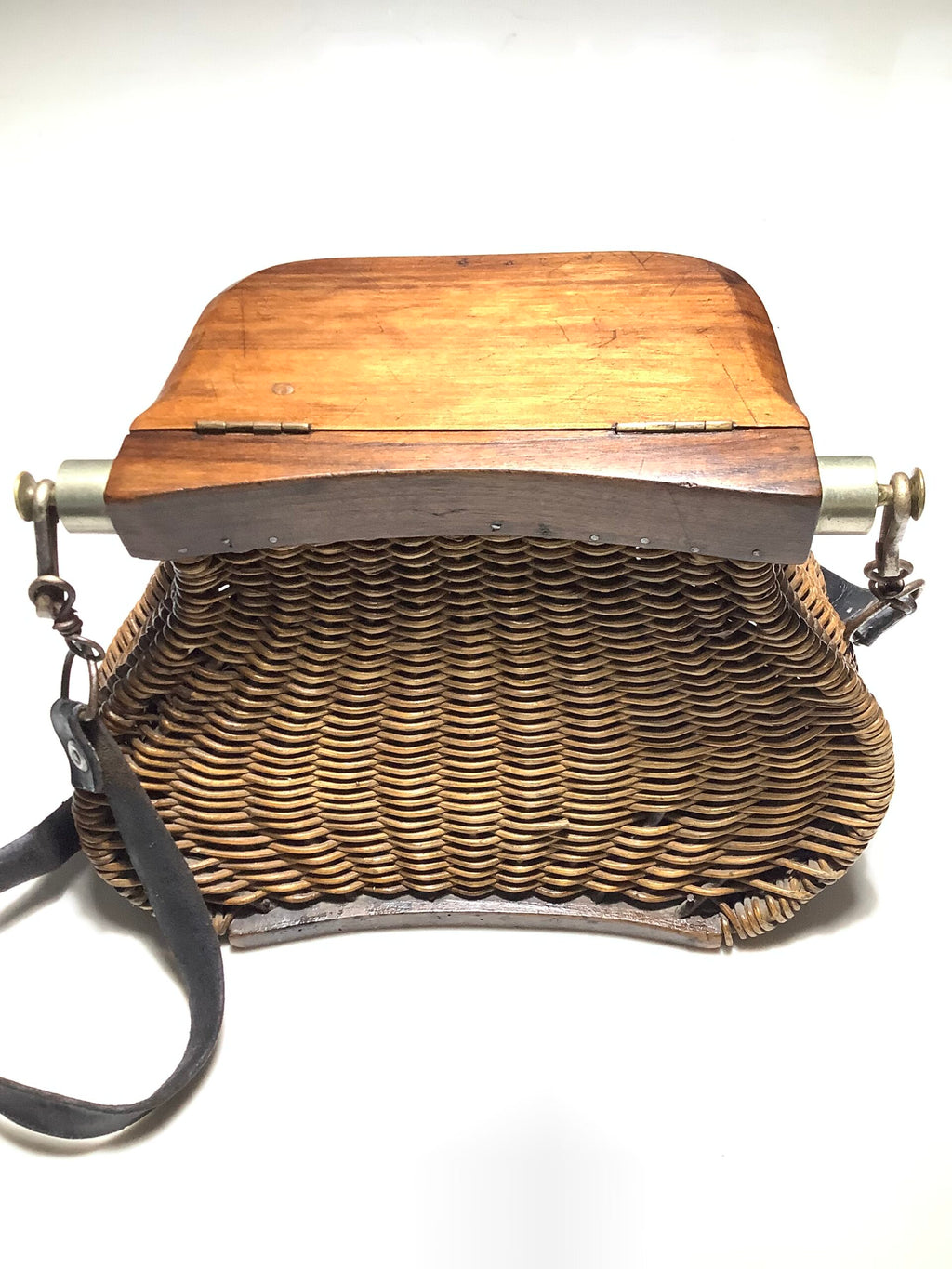 Scarce Early Antique Fishermans “Pot Bellied Creel” 1800s Fine Quality