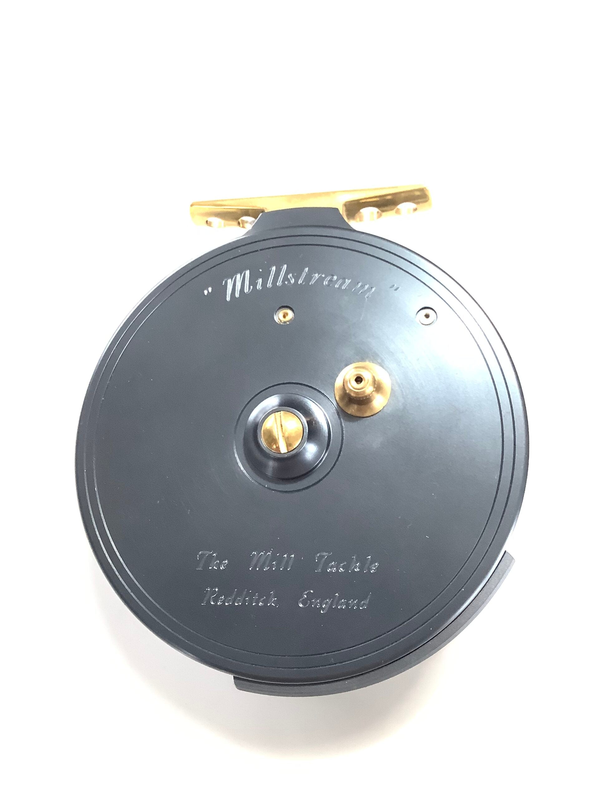GARRY MILLS “ MILLSTREAM “ Centrepin with Block Leather Case