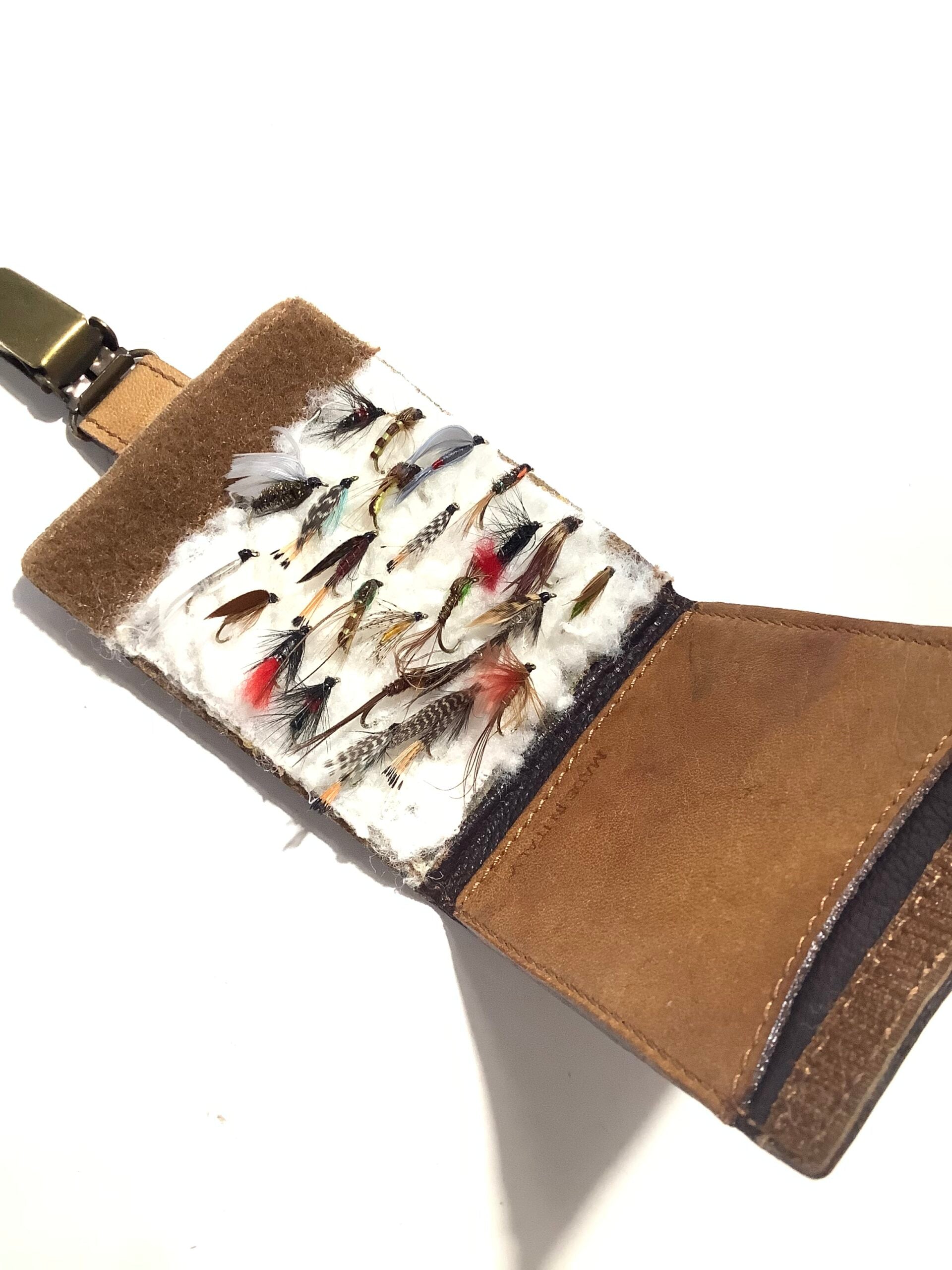 GEORGIO BENECCHIS PRODUCTS LEATHER FLY CLIP WALLET with 24 Good Trout Flies