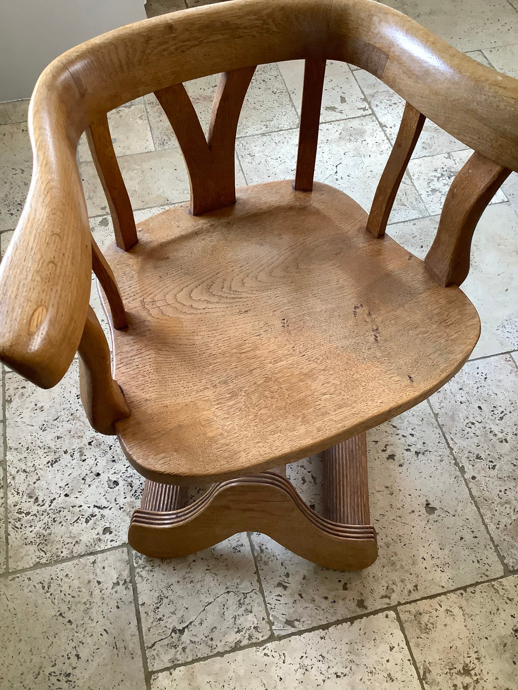 Antique Oak revolving Captains/ Fly tying Chair