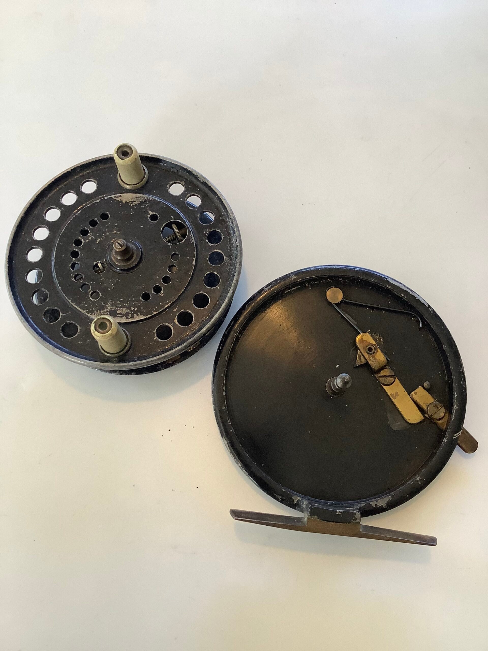 Antique J.W.Young Sons Pattern No. 10A Reel