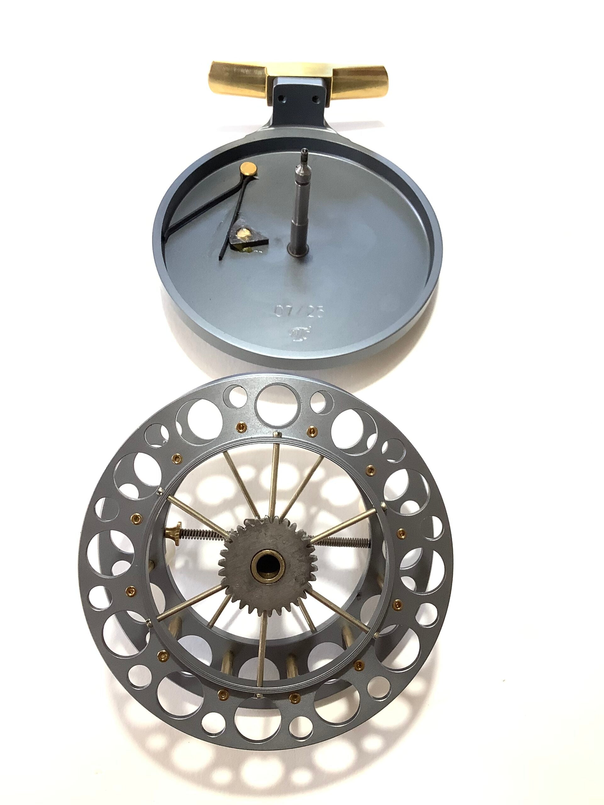 New unused Garry Mills T7 4” Centrepin Reel.