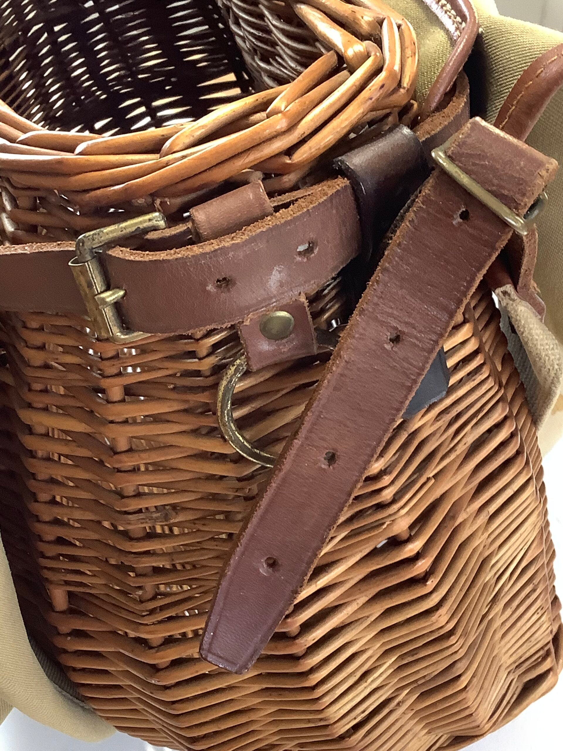 BRADY Conway Fisherman’s CREEL/BAG