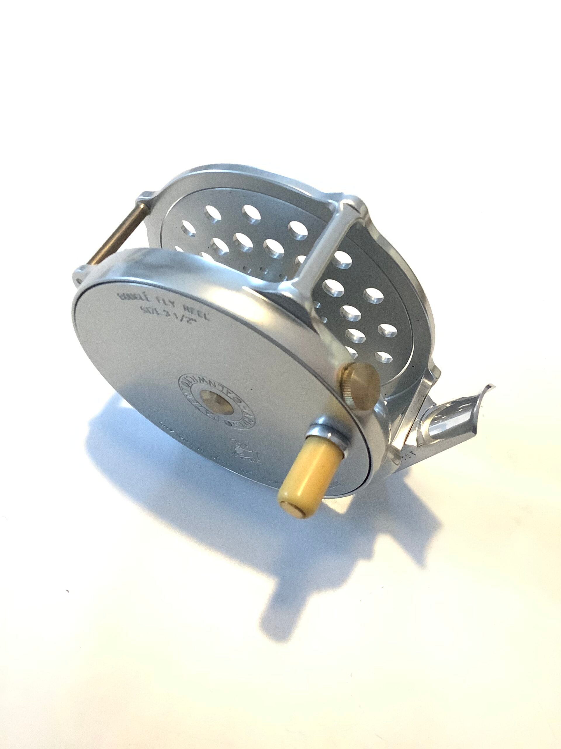New mint a Hardy Bros Heritage Bougle 31/2” Fly Reel