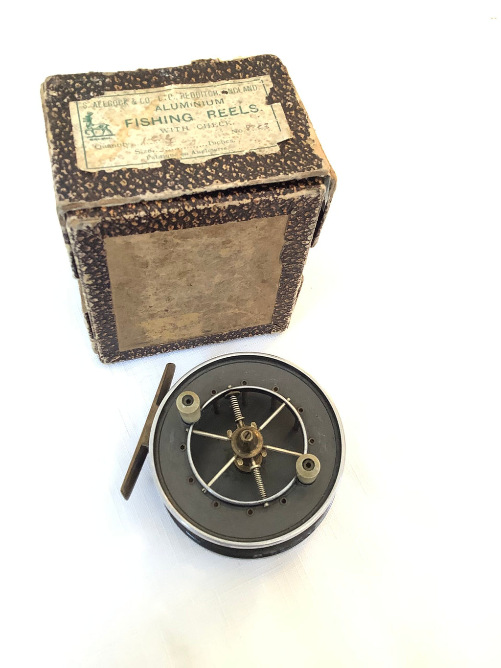 Scarce Smallest Size 3” ALLCOCK Co AERIAL “ POPULAR “ Centrepin with Box