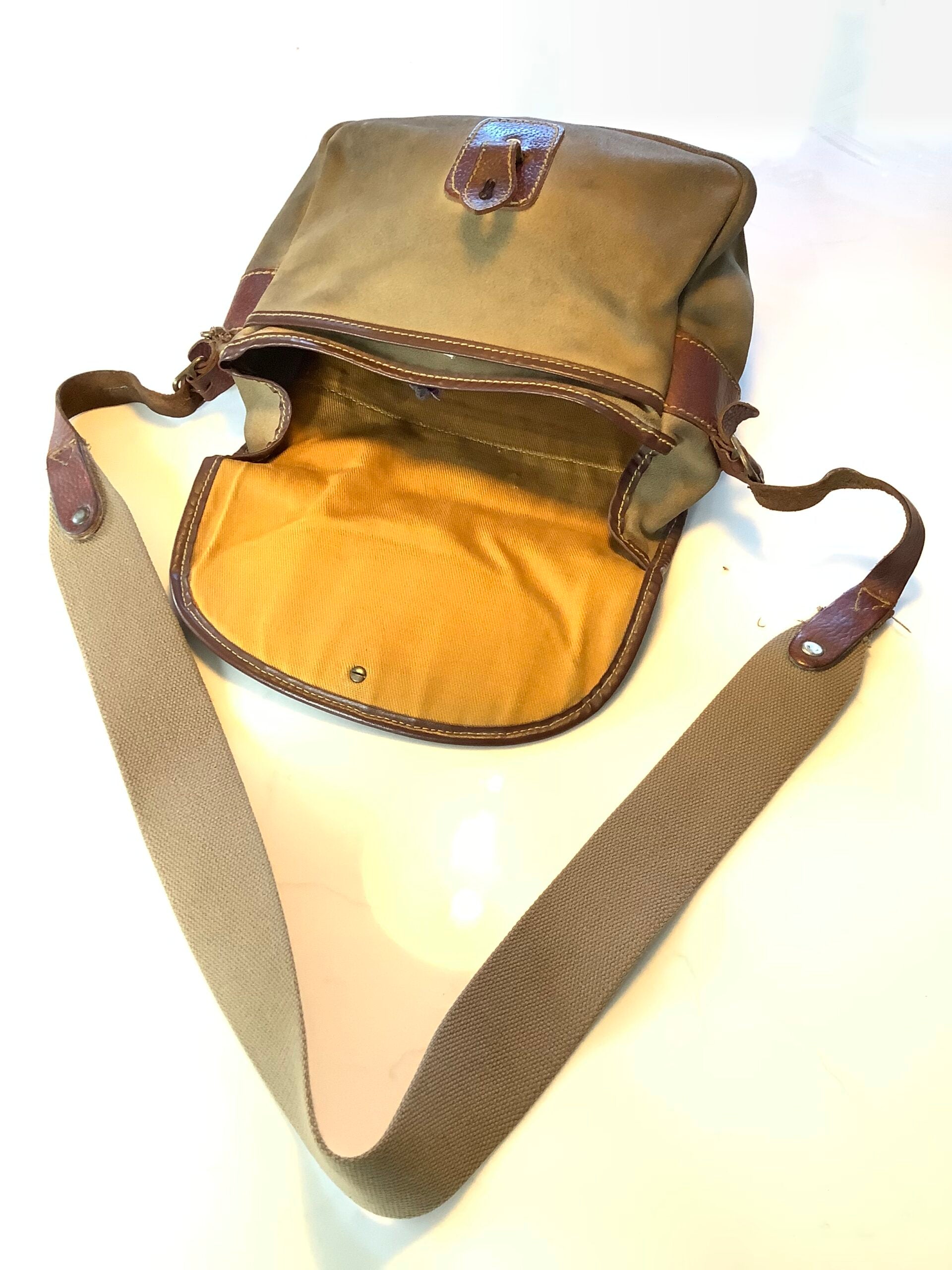 Italian Designer Quality Leather Canvas Fishing/Hunting Bag