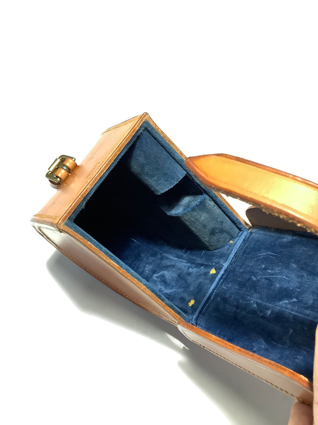 Hand Crafted Block Leather Reel case By PETER LOAM
