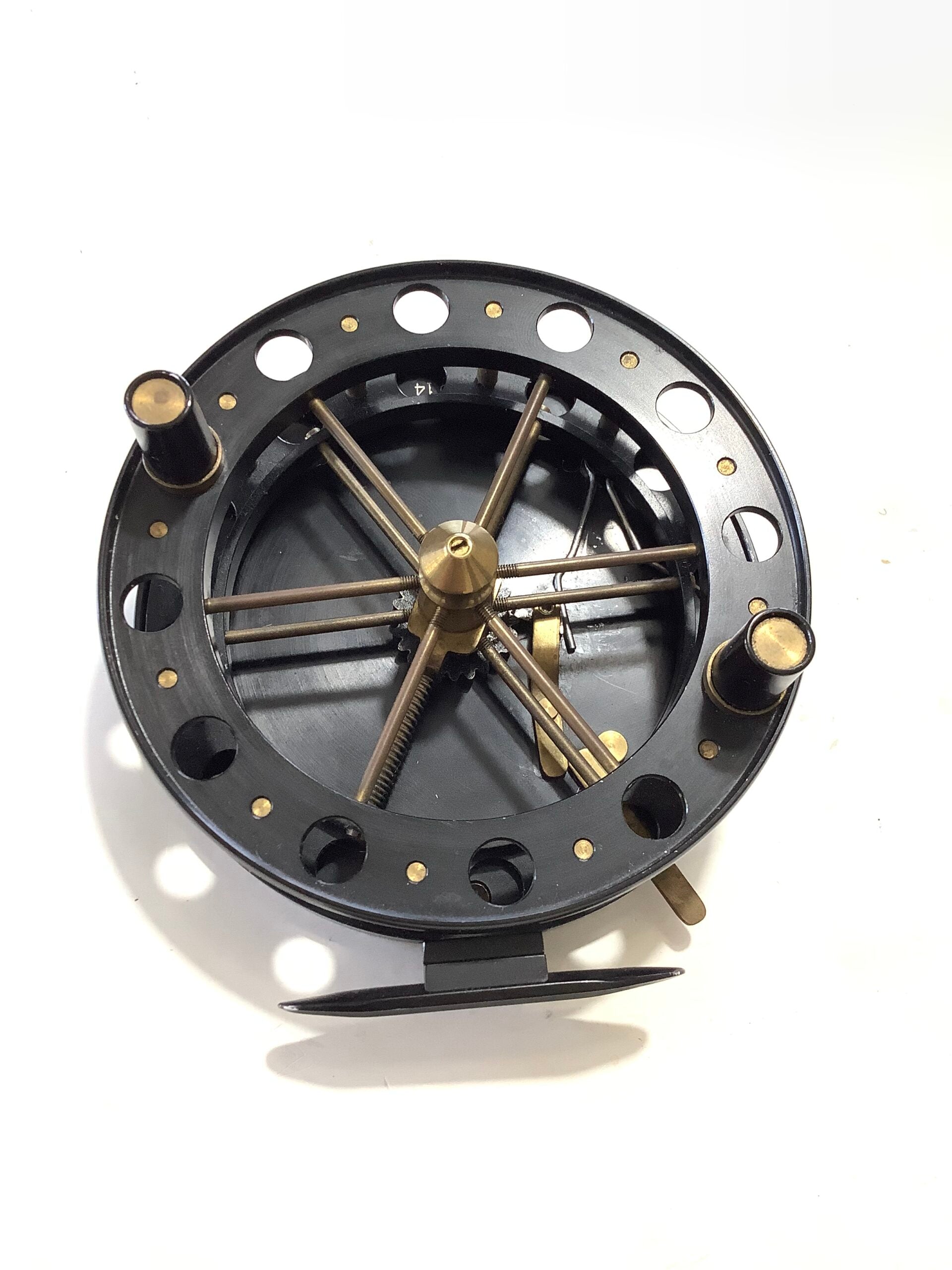 Scarce PAUL WITCHER “ The Avon Centrepin “ with Rare fitted Line Guide