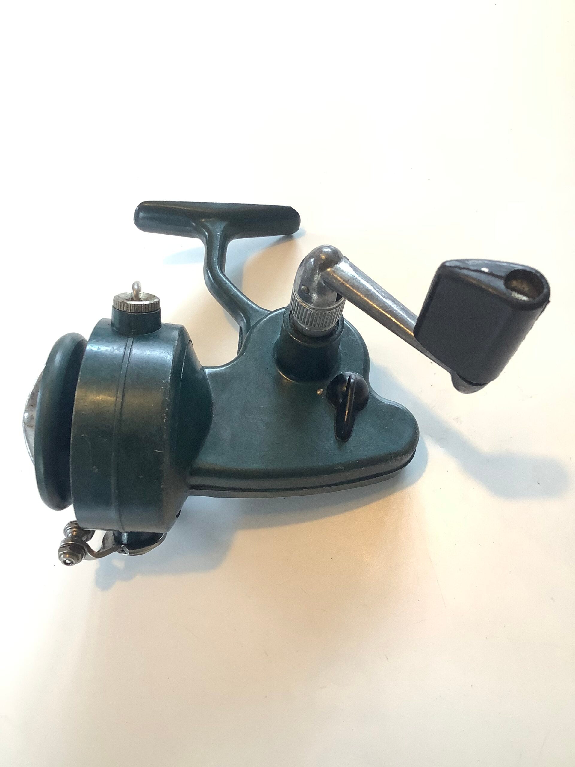 Vintage Alcedo of Italy Fixed Spool reel