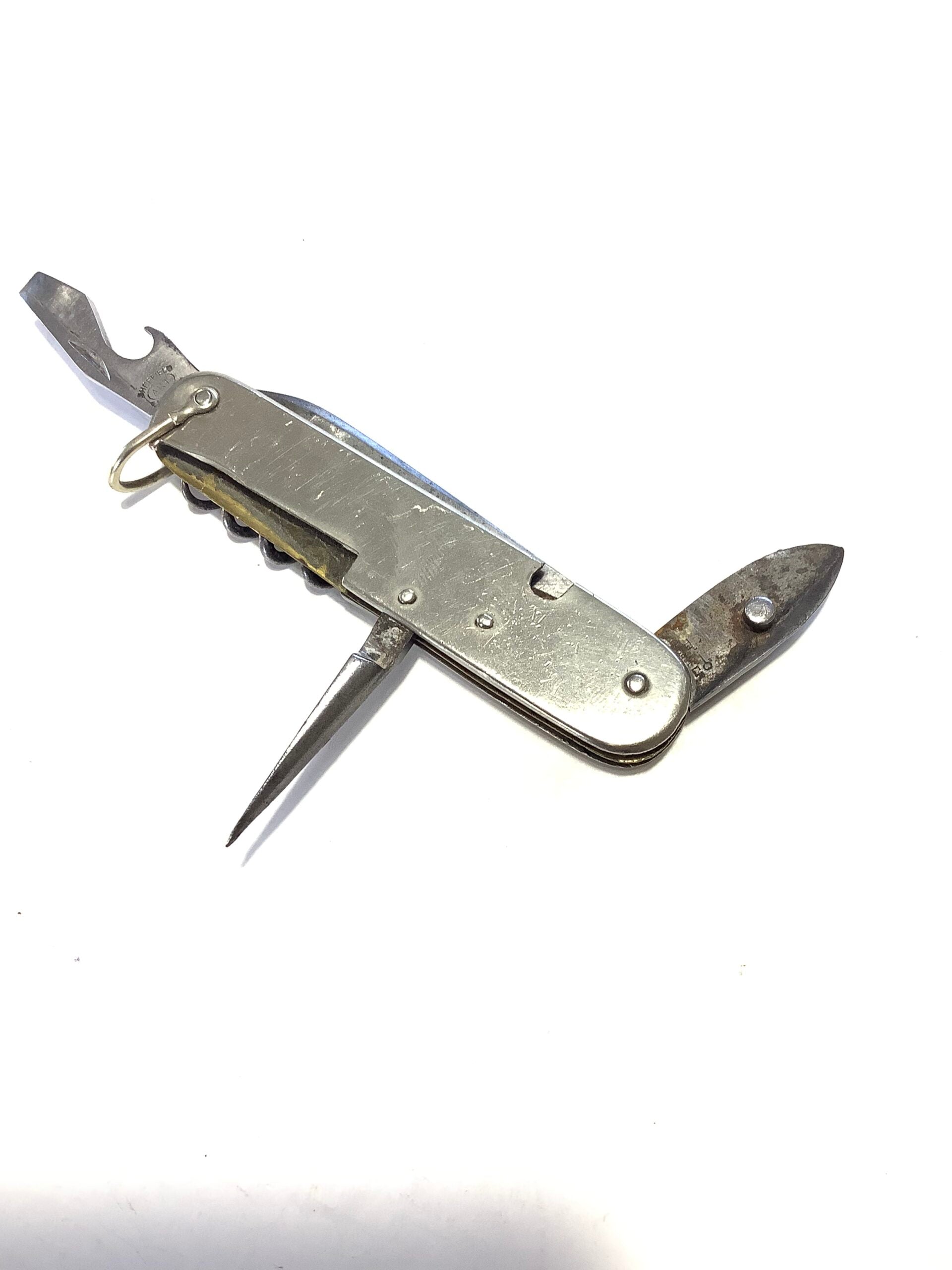 Scarce Antique Sportsman Knife gifted by THE KING IN 1946 to the returning soldiers from the War on Balmoral Estate CRATHIE Parish