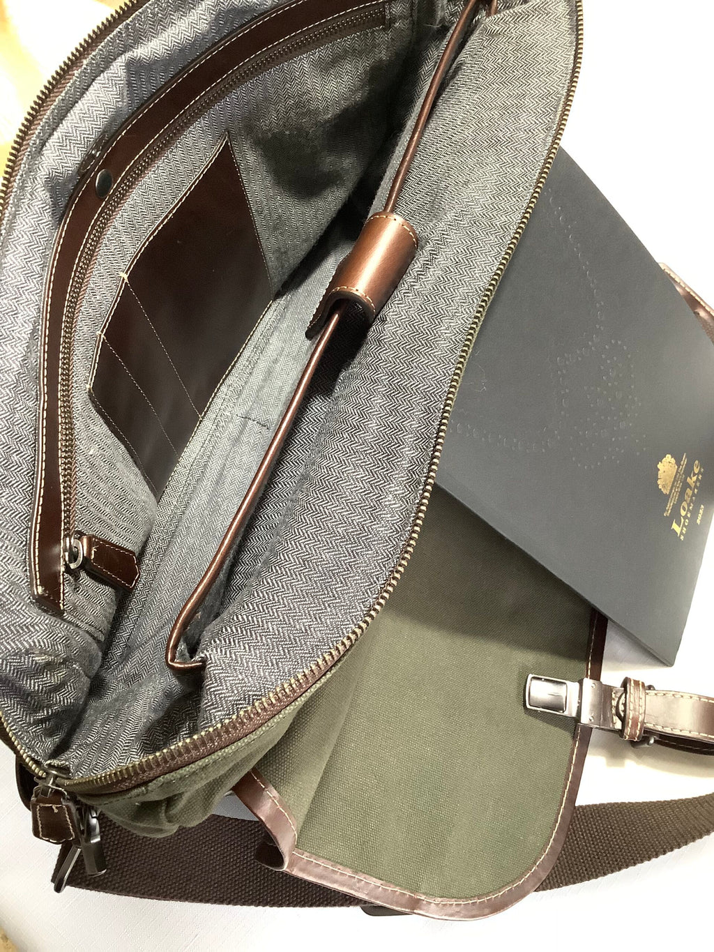 NEW LOAKE Carryall Quality Bag
