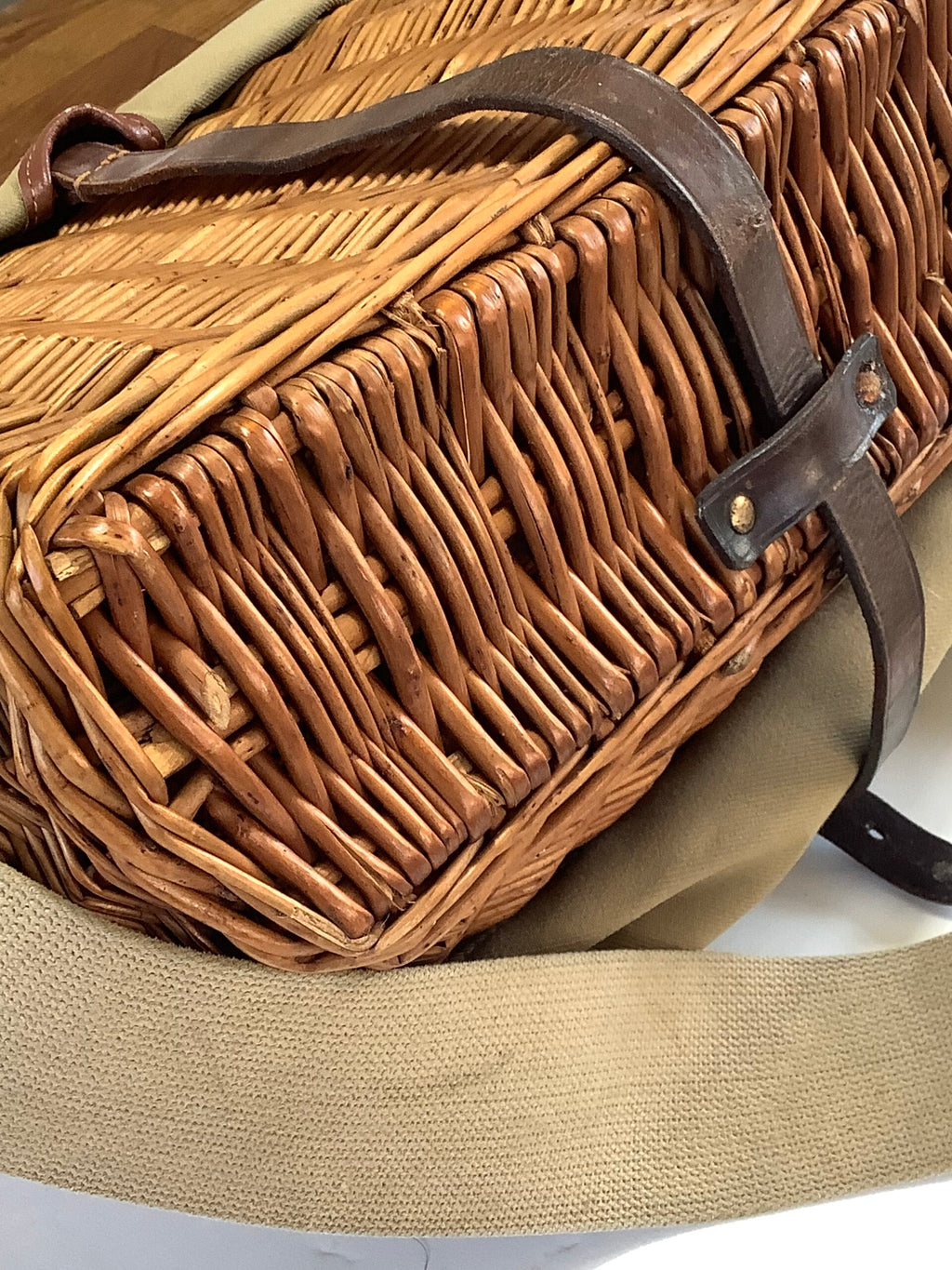 BRADY Conway Fisherman’s CREEL/BAG