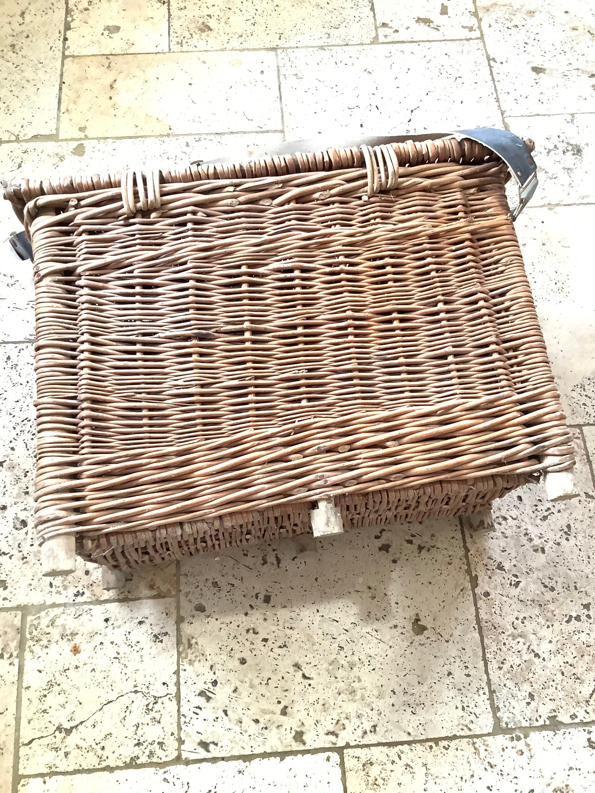 Large Heavy Duty Hand Made Fisherman’s Seat Basket