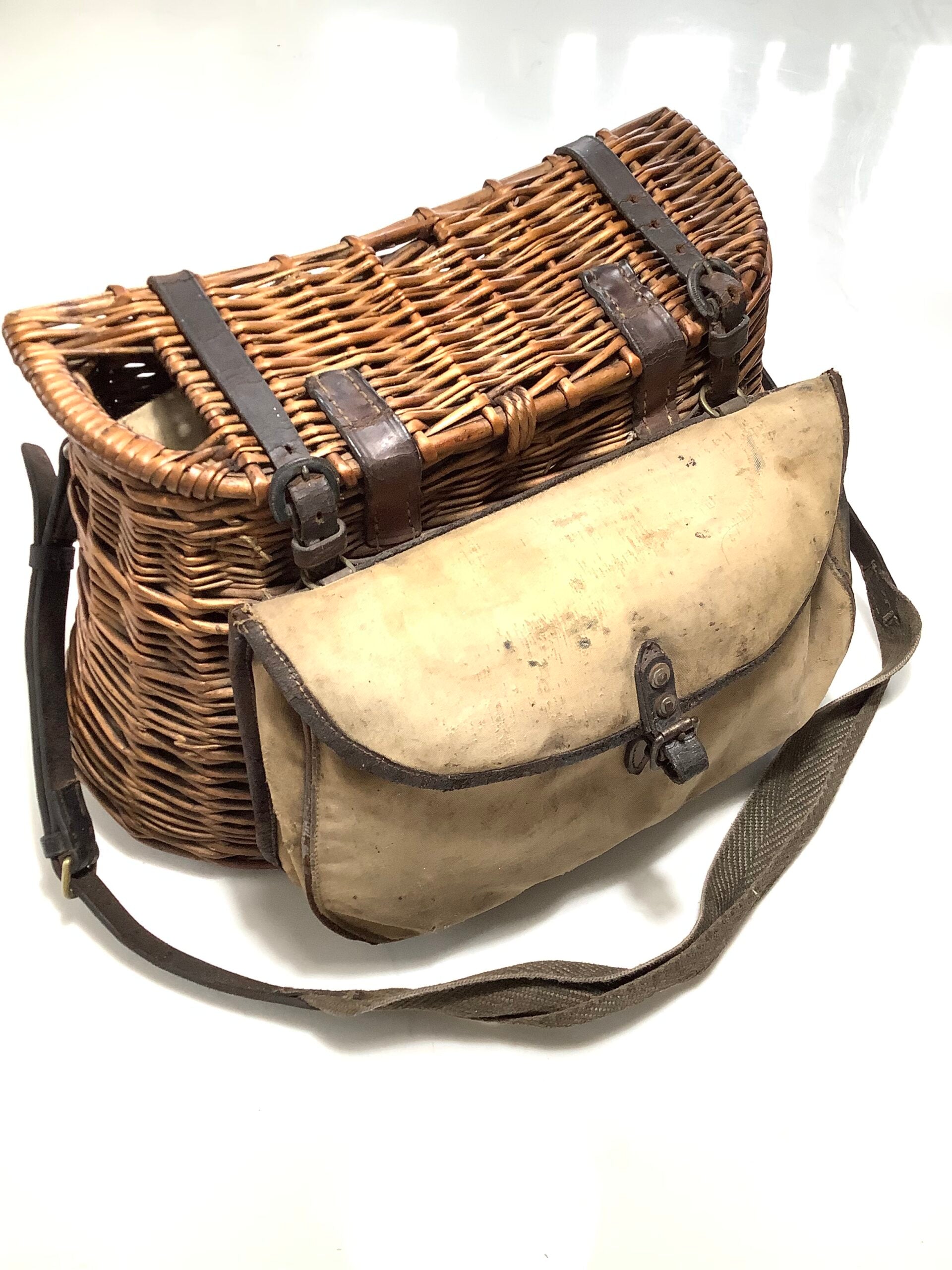 Antique Fisherman’s Creel/Hold-all