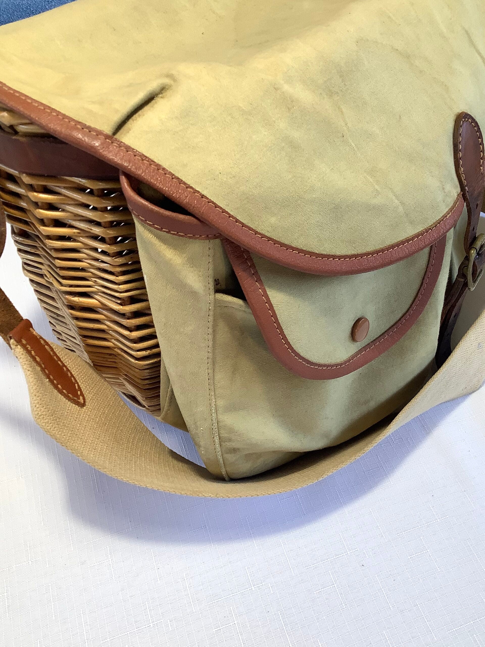 Classic Traditional BRADY “Conway” Fisherman’s Creel/Bag